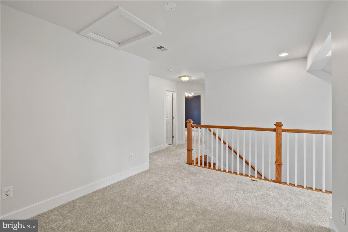 CHESTNUT HILL - Residential Lease