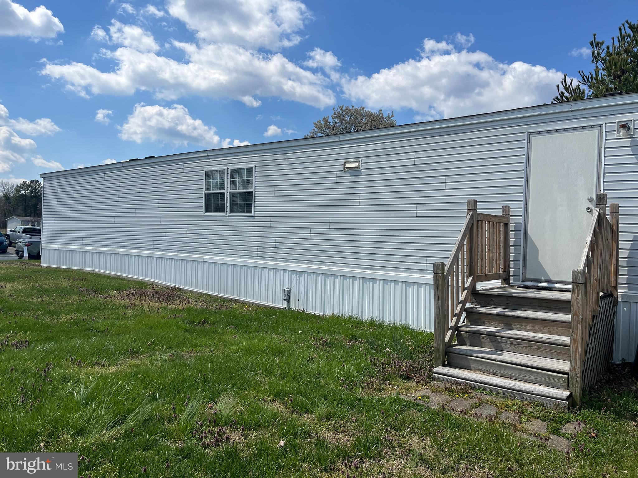 STRAWBERRY VILLAGE - Residential