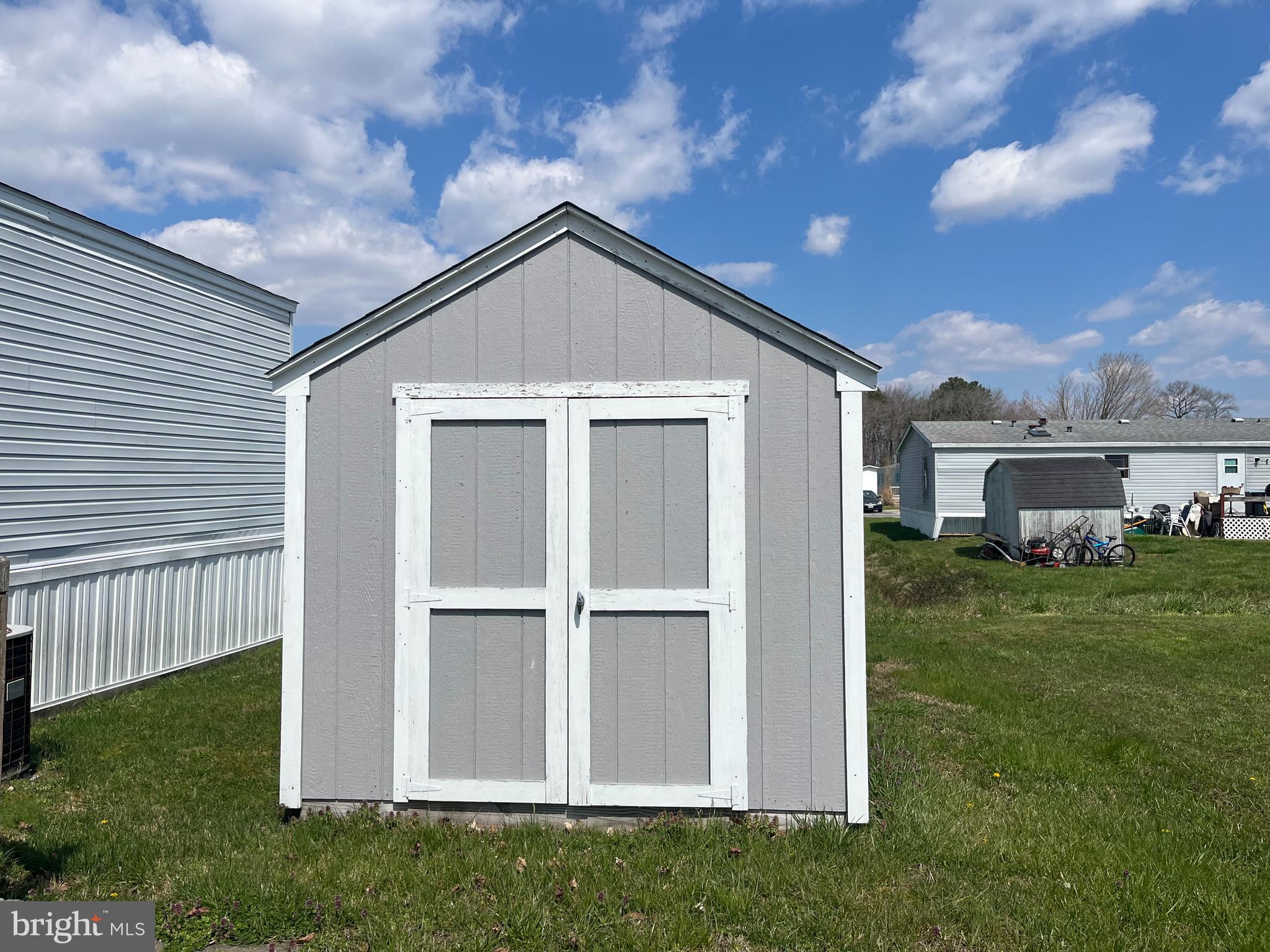 STRAWBERRY VILLAGE - Residential