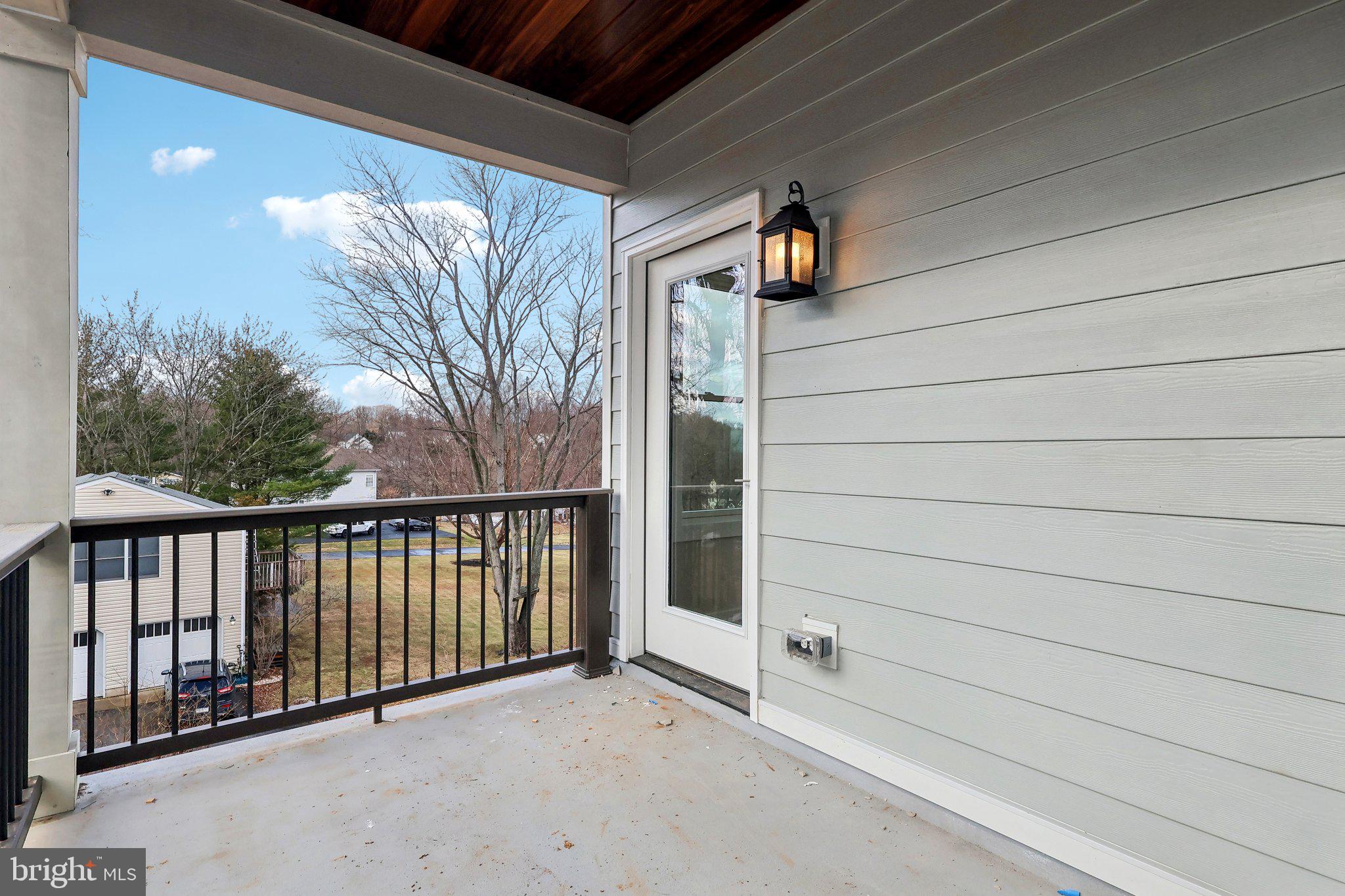 GARNET POINTE - Residential