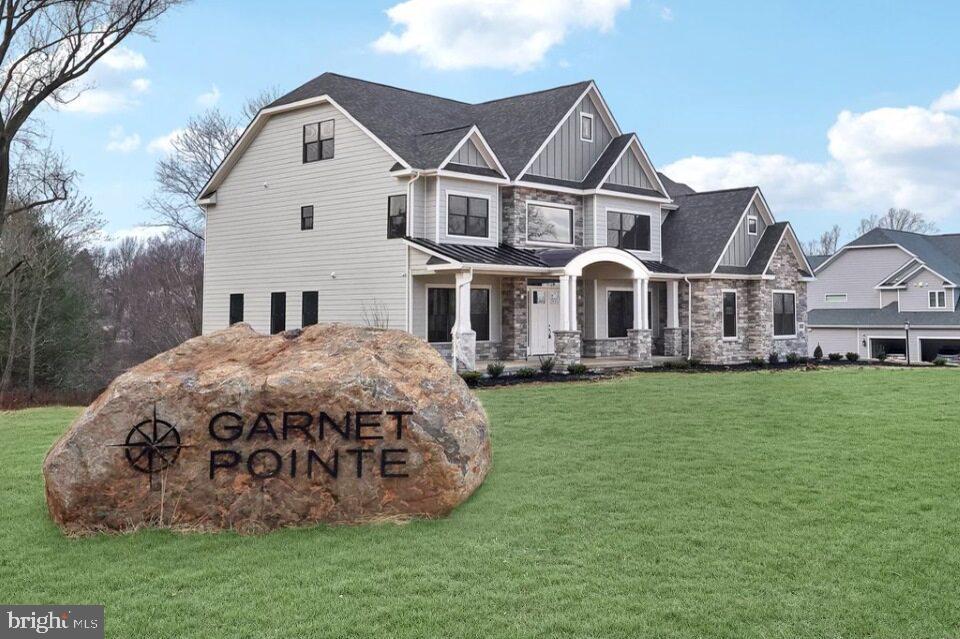 GARNET POINTE - Residential