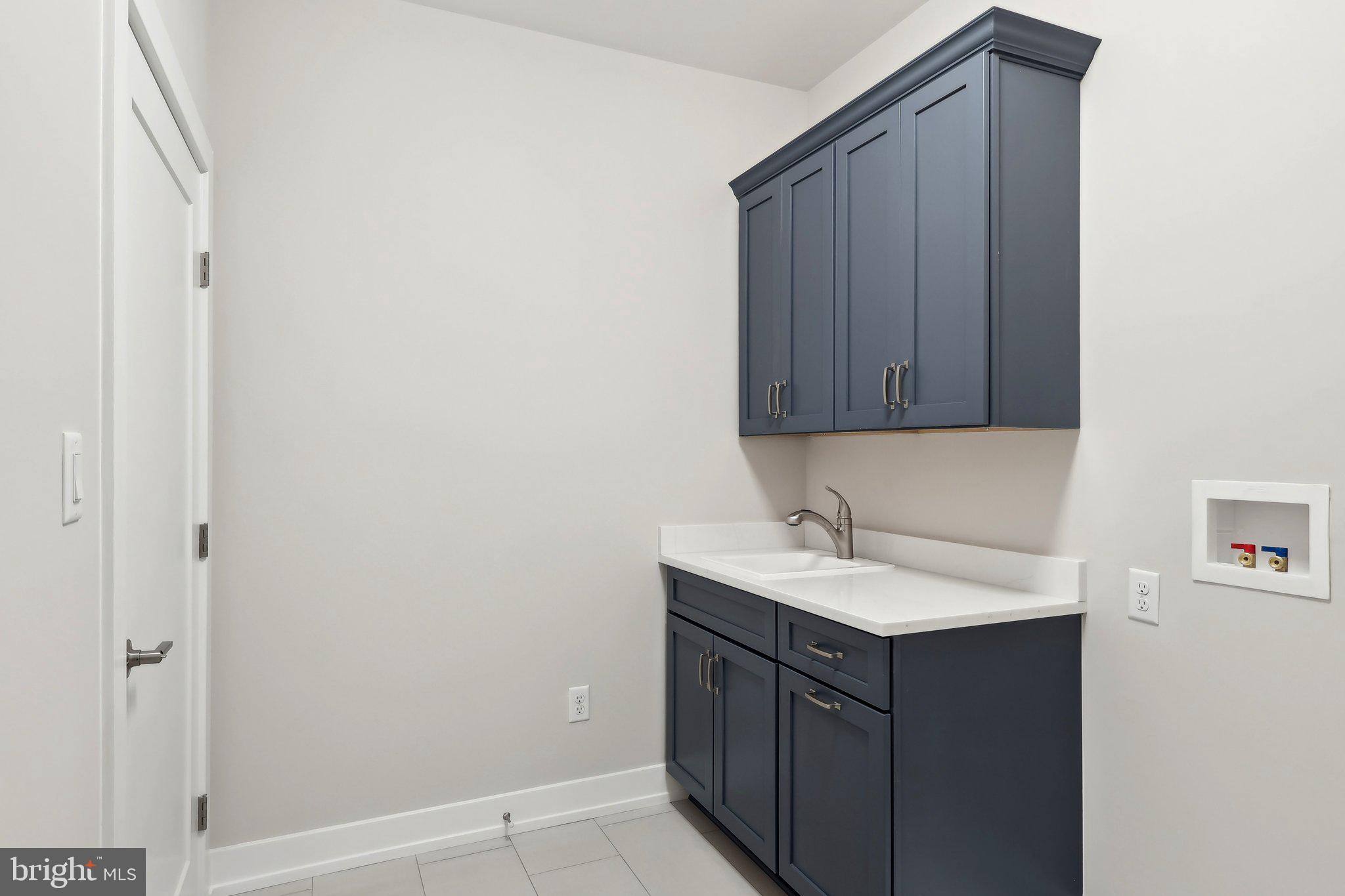 GARNET POINTE - Residential