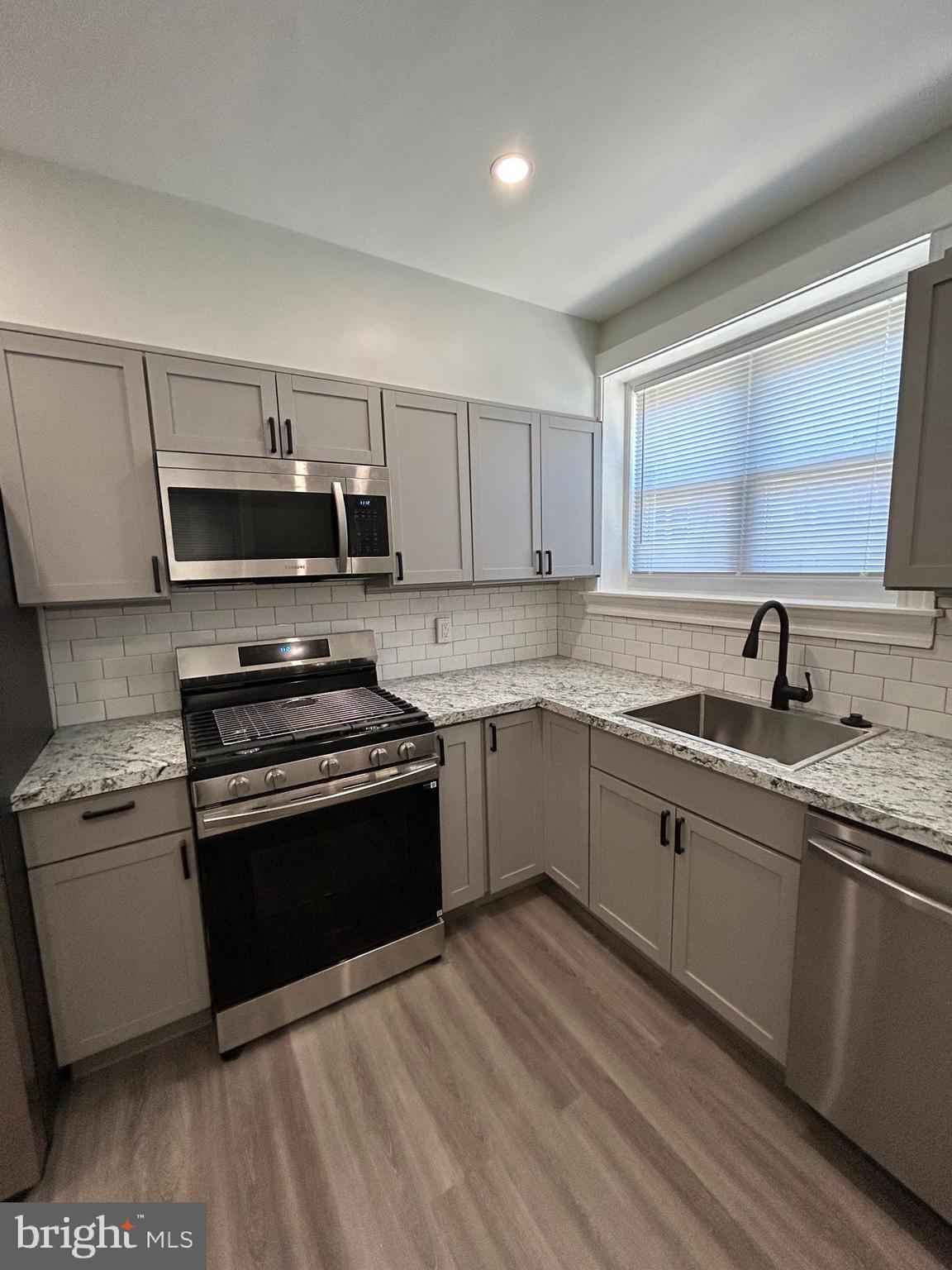 STONEHURST - Residential