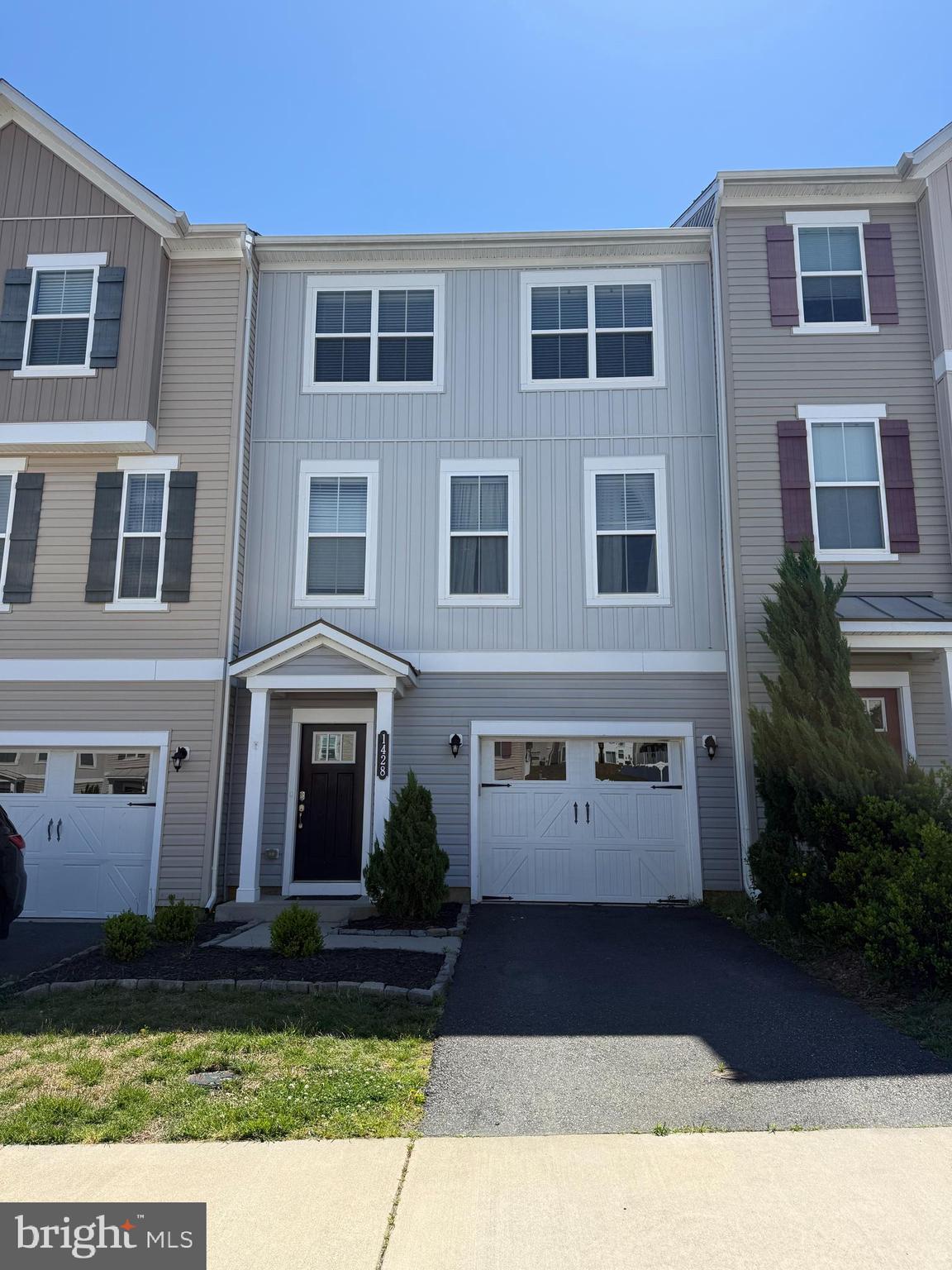 1428 HUDGINS FARM CIRCLE