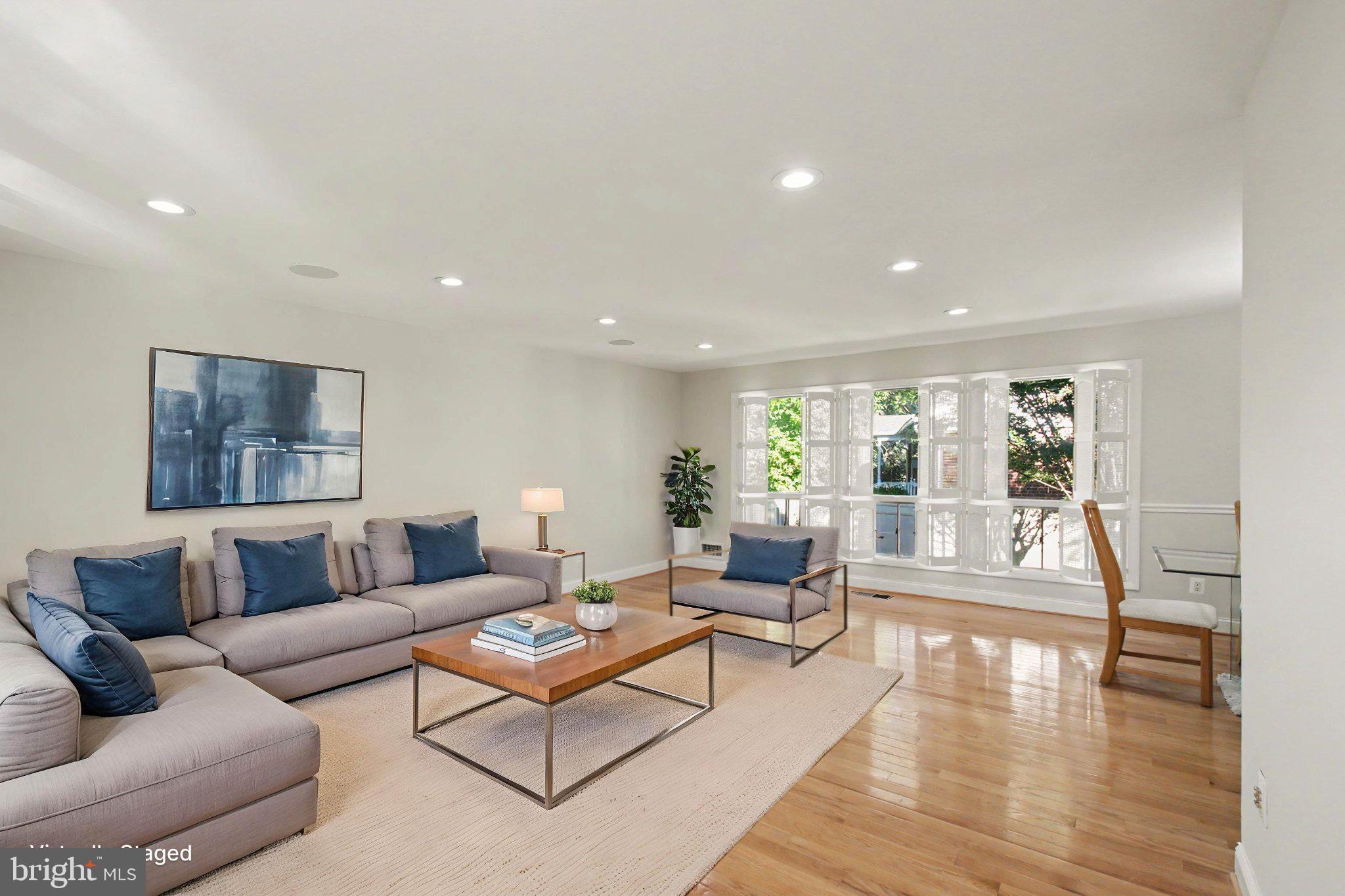 10211 PORTLAND ROAD