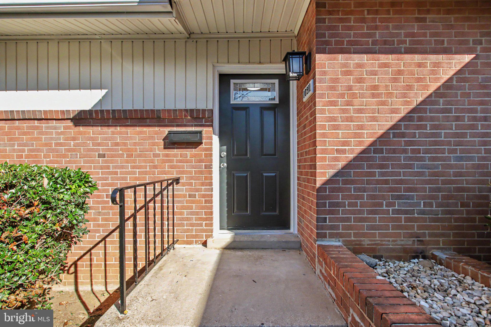 10211 PORTLAND ROAD