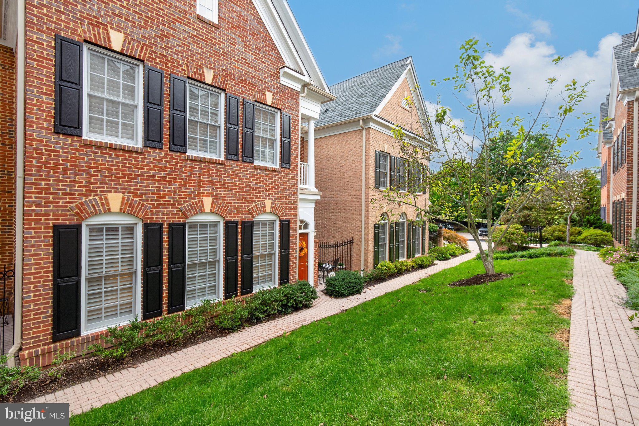 8503 GAVIN MANOR COURT 12