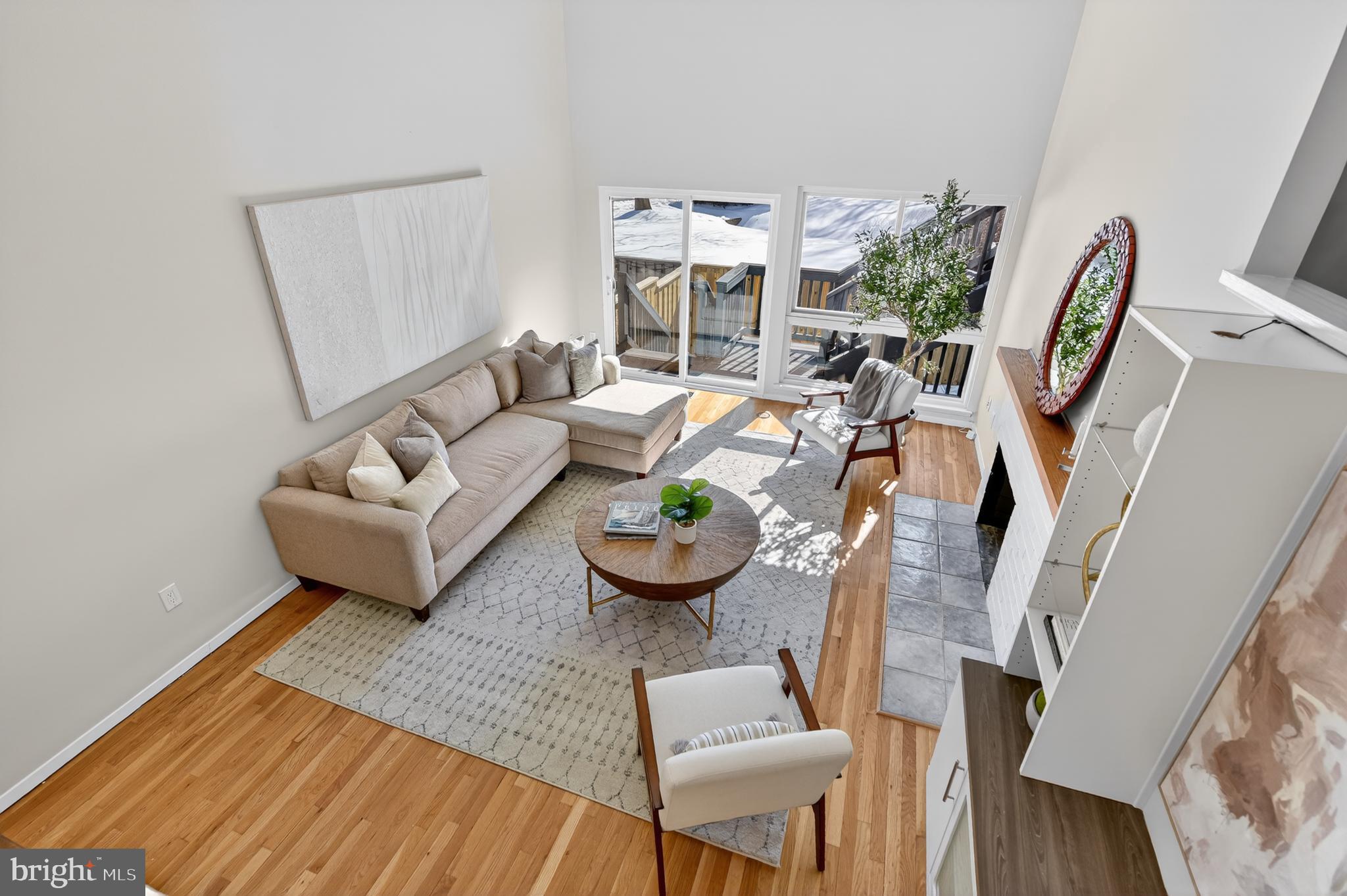 RESTON - Residential