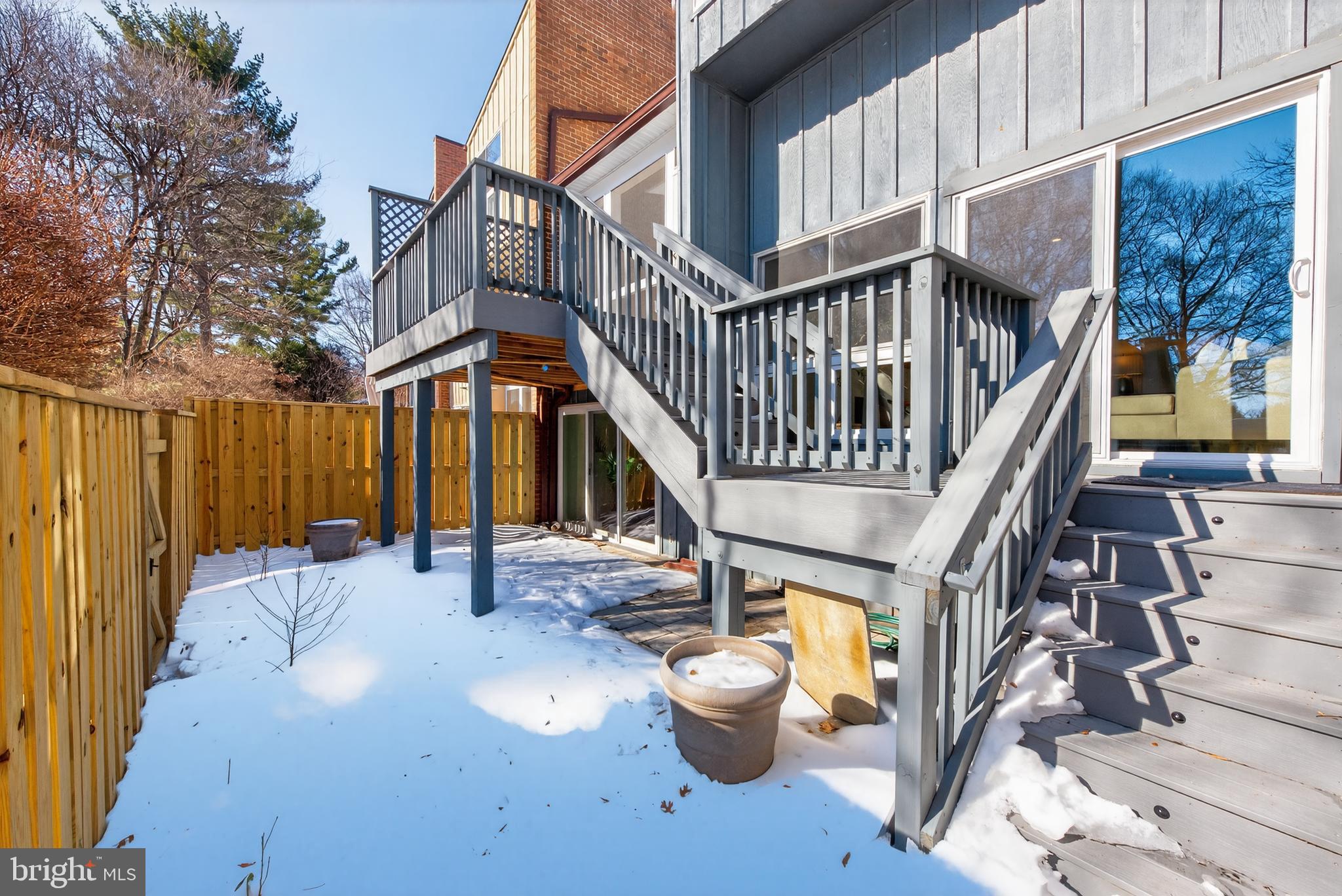 RESTON - Residential