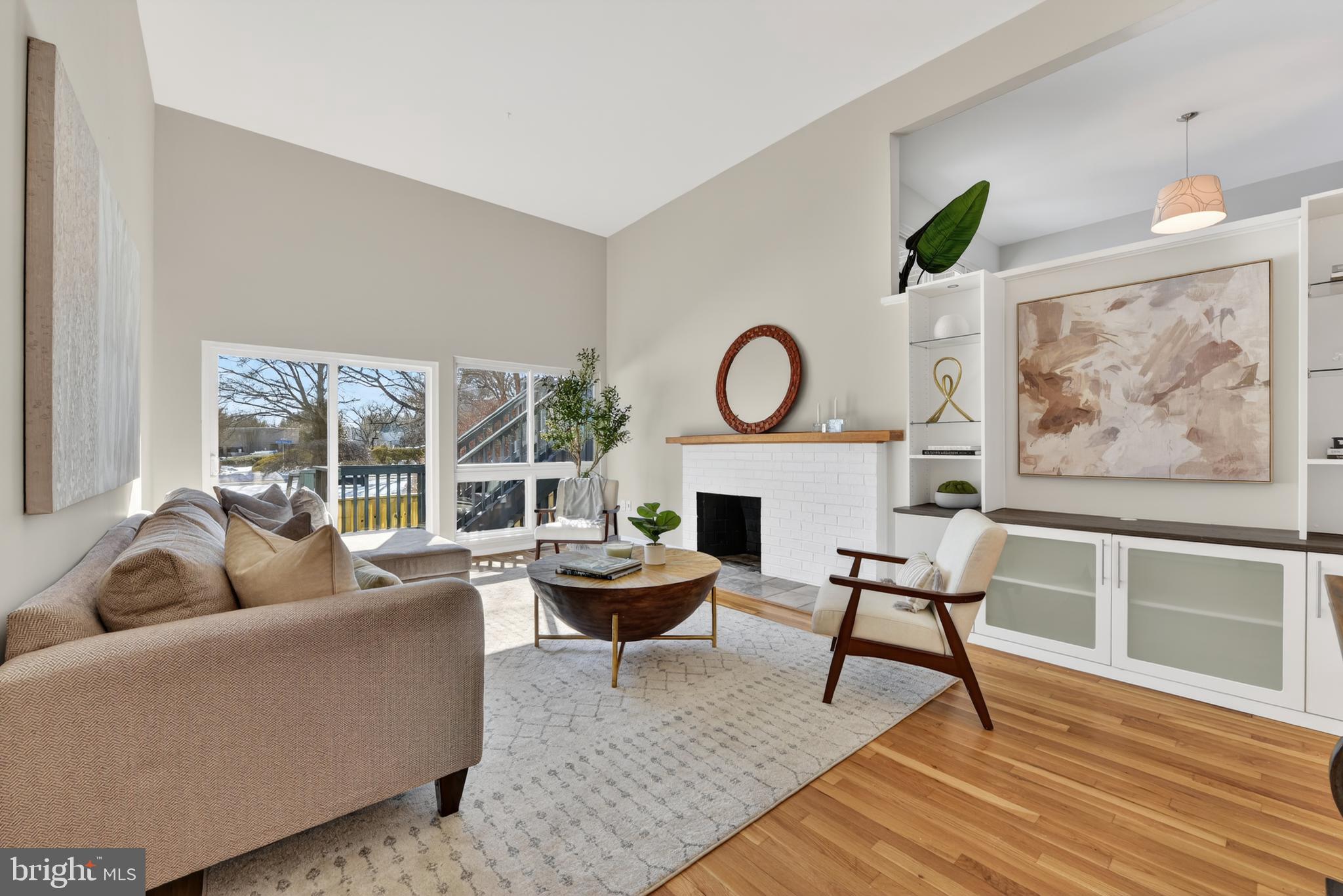 RESTON - Residential