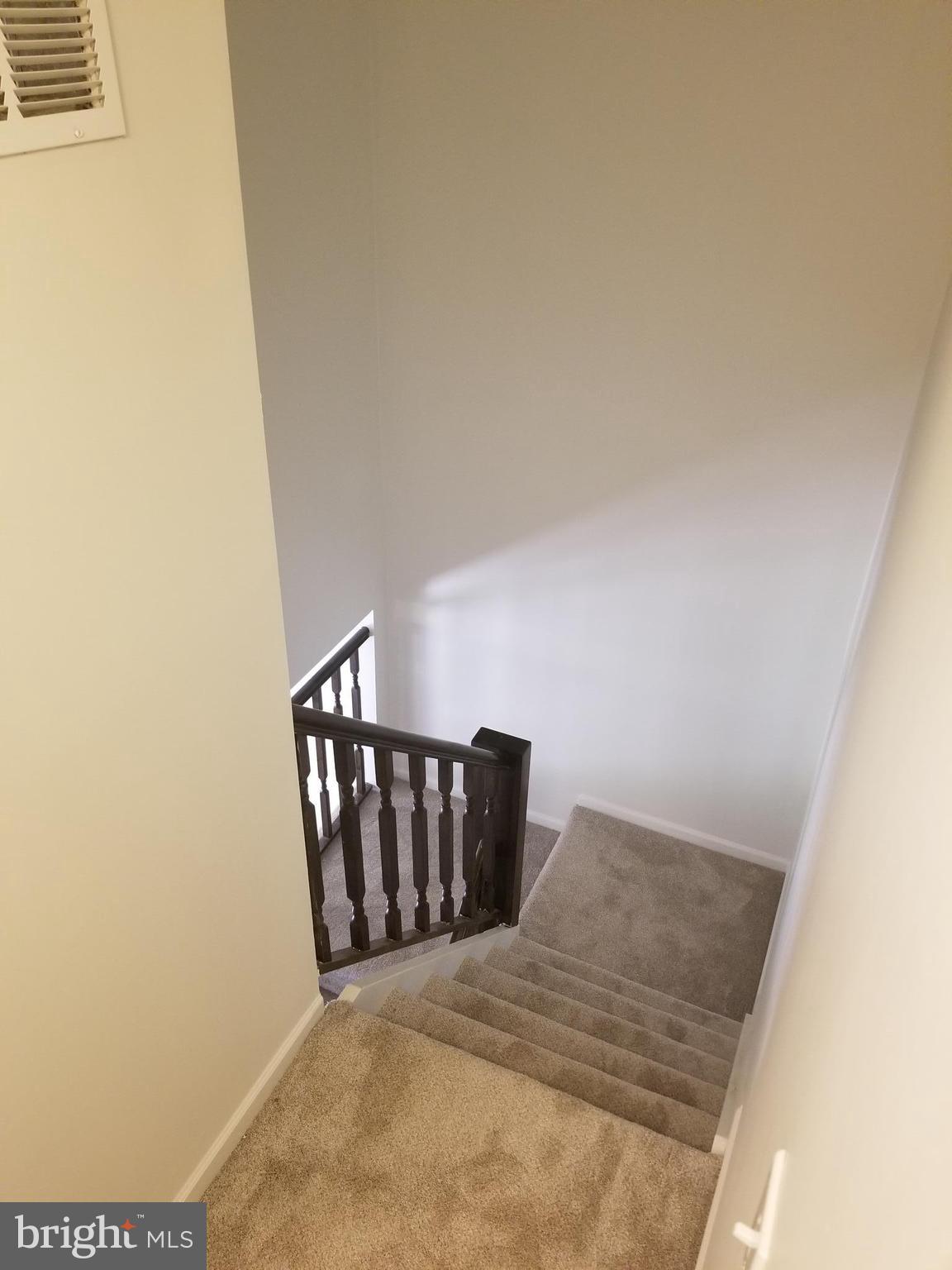 GLEN OAKS - Residential Lease