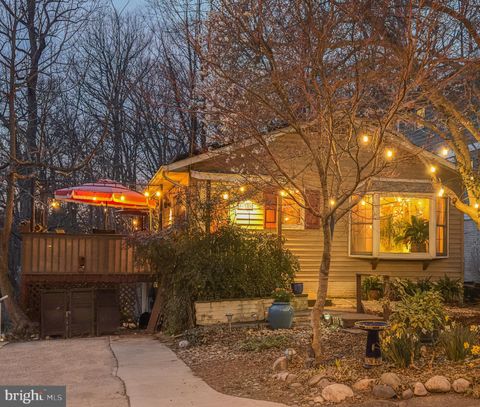 Photo of 6412 83rd Place, CABIN JOHN, MD 20818 (MLS # MDMC2185598)