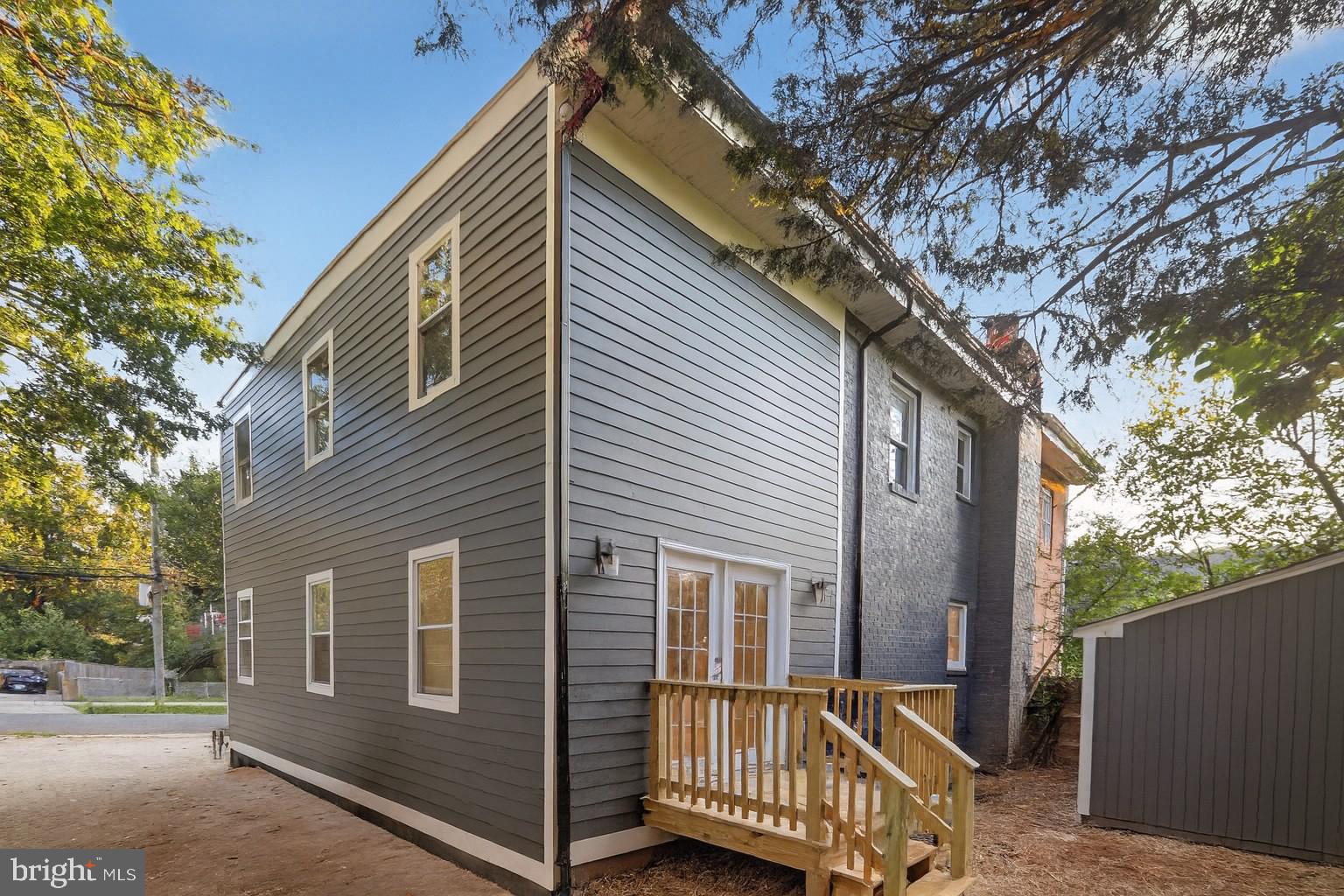 712 CONGRESS STREET SE