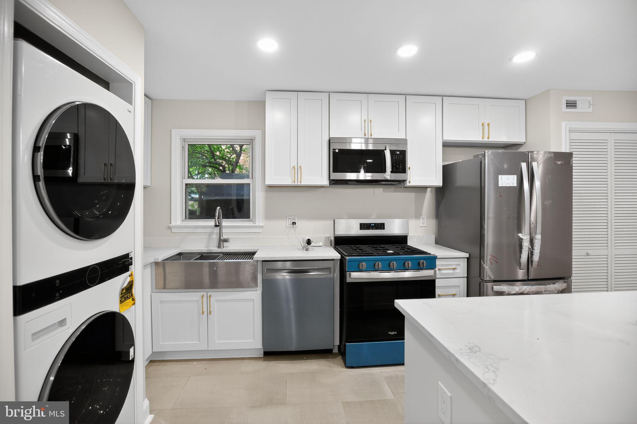 712 CONGRESS STREET SE