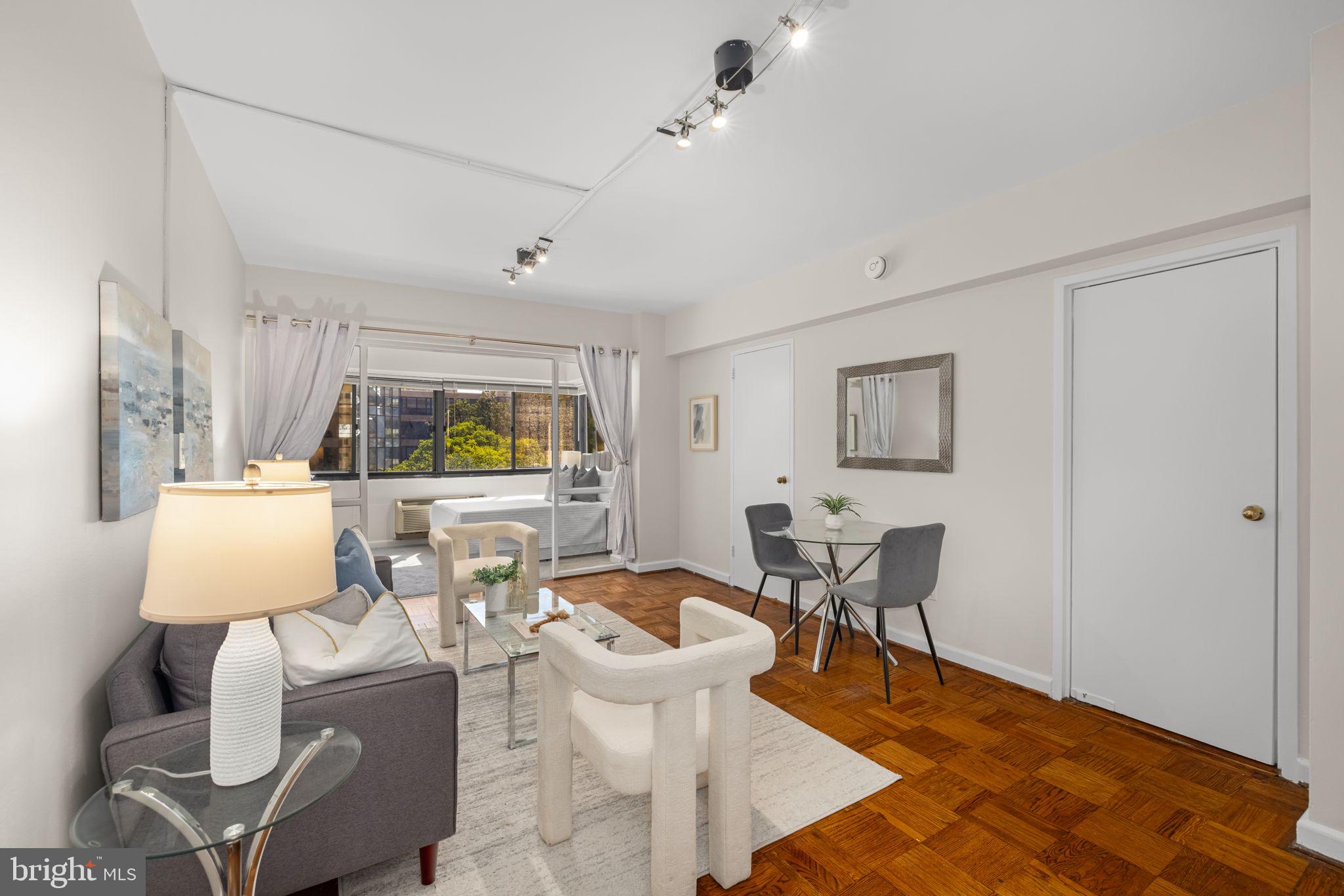 2141 I STREET NW 402