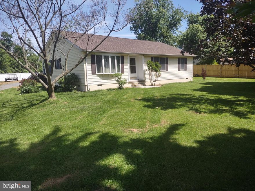 REDUCED  $24,900.00      FORMOST RANCHER,  IN GREAT SHAPE.  3 BED., 2 BATH,   ON  .45 ACRE.   FEATURES  KITCHEN  WITH BUILT IN CONVECTION OVEN,  COOK TOP,   NEW DISHWASHER,   REFRIGERATOR WITH ICE MAKER.   LIVING ROOM,     DINING ROOM,     LAUNDRY/MUD ROOM WITH WASHER/DRYER,   WOOD/CARPET FLOORS,    WATER SOFTENER,   WHOLE HOUSE FAN,   ROOF IS  1 YEAR OLD.    PAVED DRIVEWAY .    LARGE 30 X 30  CONCRETE BLOCK,  DETACHED GARAGE WITH 12 FT HIGH CEILING.  100 AMP SERVICE.   OVERSIZED GARAGE DOORS WITH REMOTE OPENERS.  LIFT IN GARAGE DOES NOT CONVEY.  GARAGE HAS 2ND STORY FOR STORAGE OR POSSIBLE FUTURE RENTAL INCOME.  GREAT LOCATION TO VA CENTER AND MINUTES TO I-81 & MARTINSBURG.
