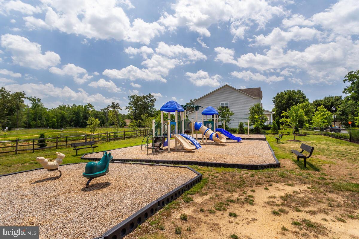 PINEY GROVE ESTATES - Residential