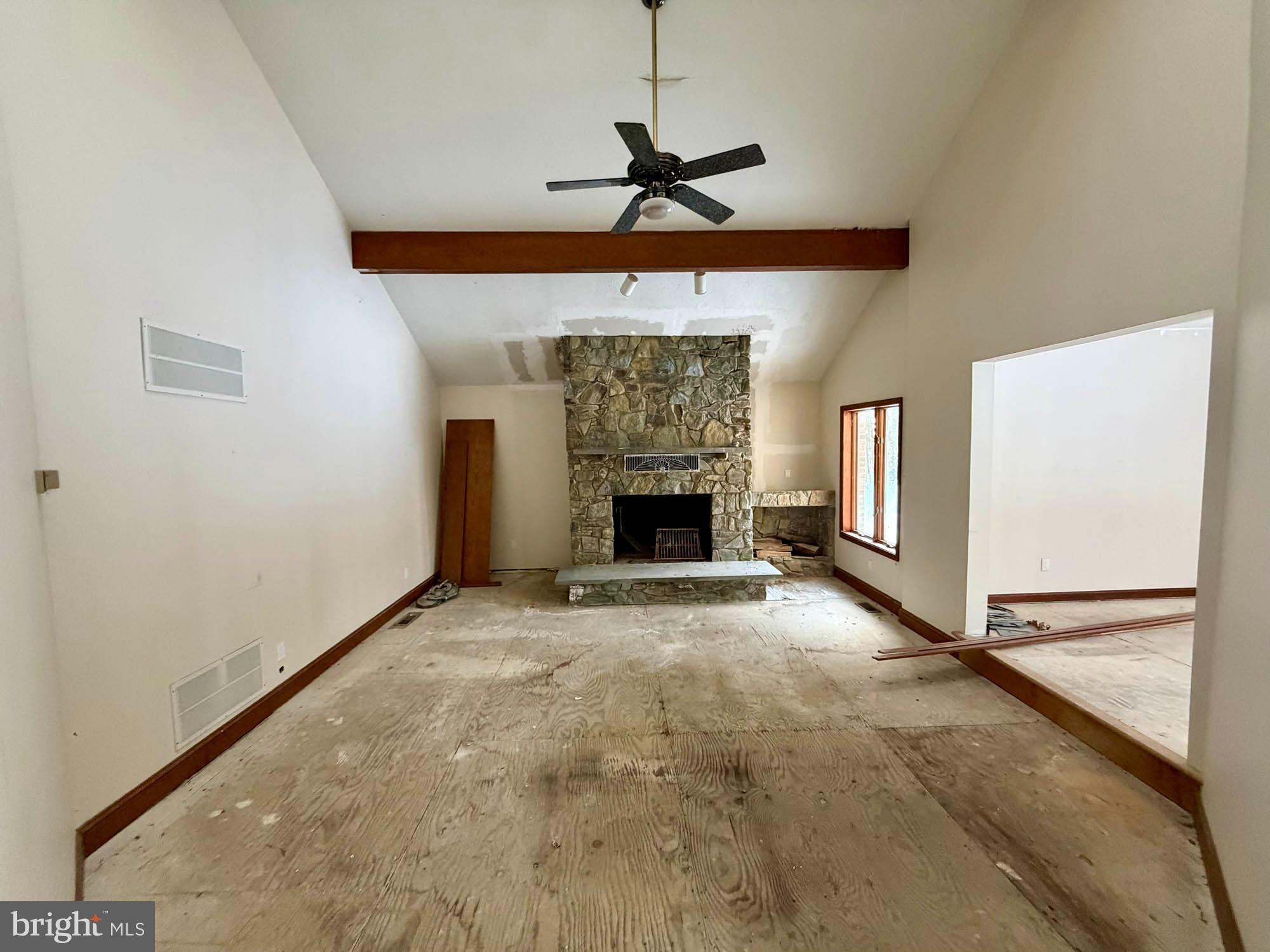 MILLERSVILLE - Residential