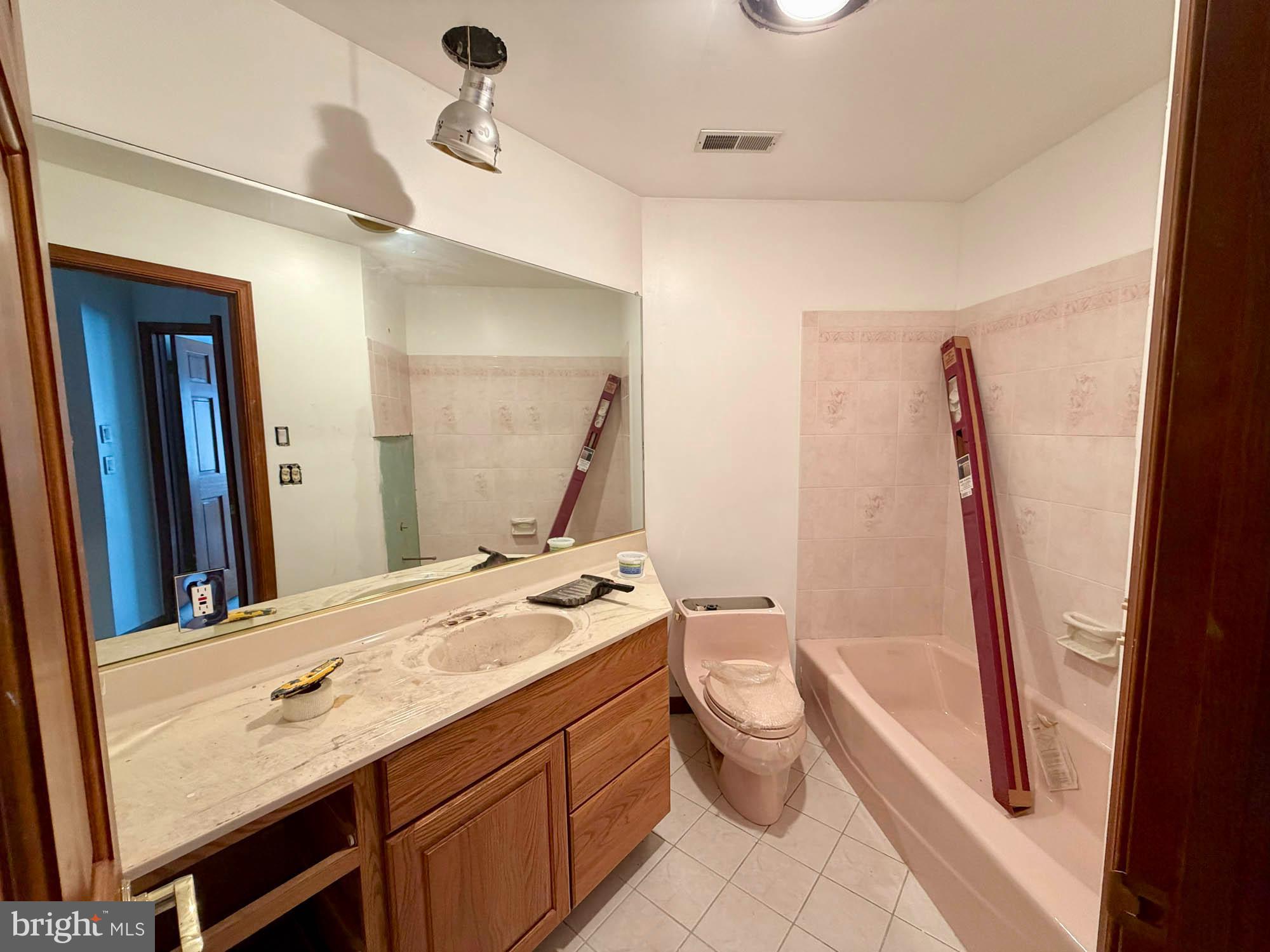 MILLERSVILLE - Residential