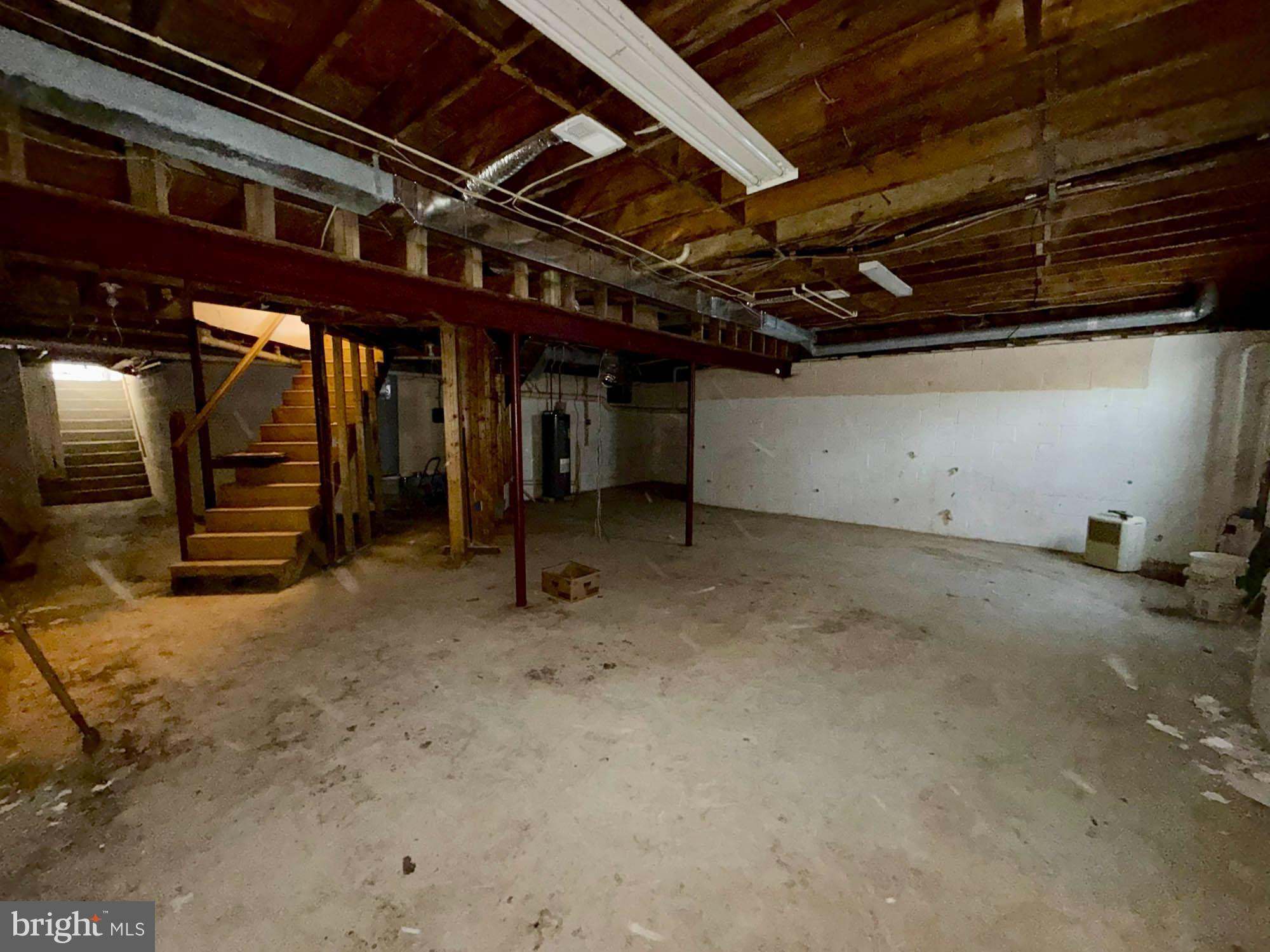 MILLERSVILLE - Residential