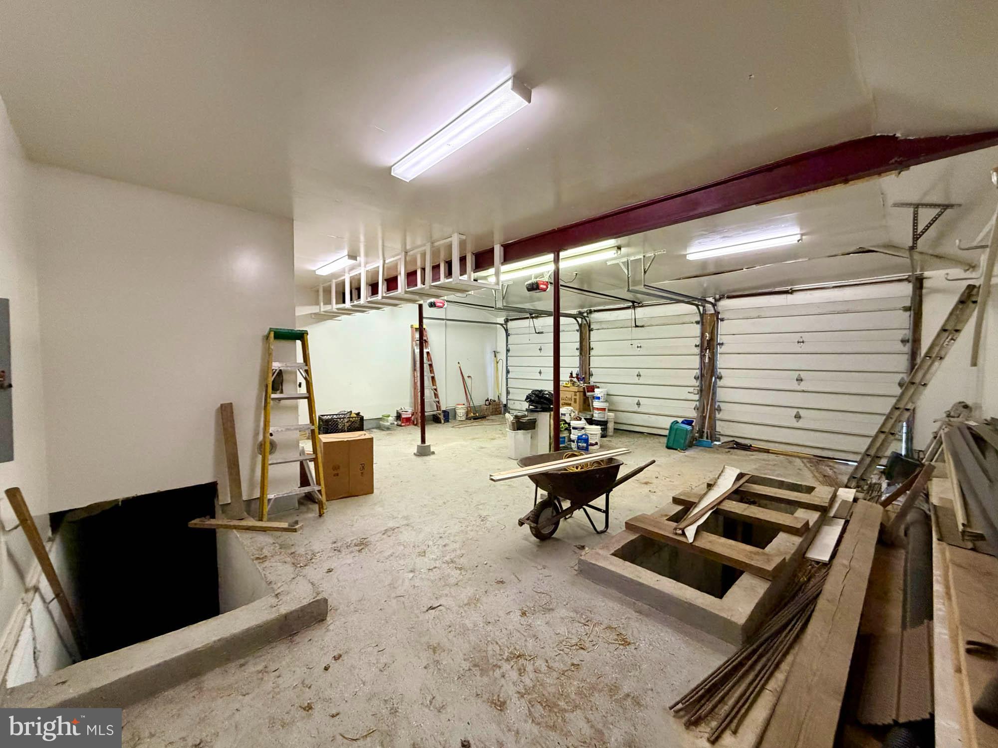 MILLERSVILLE - Residential