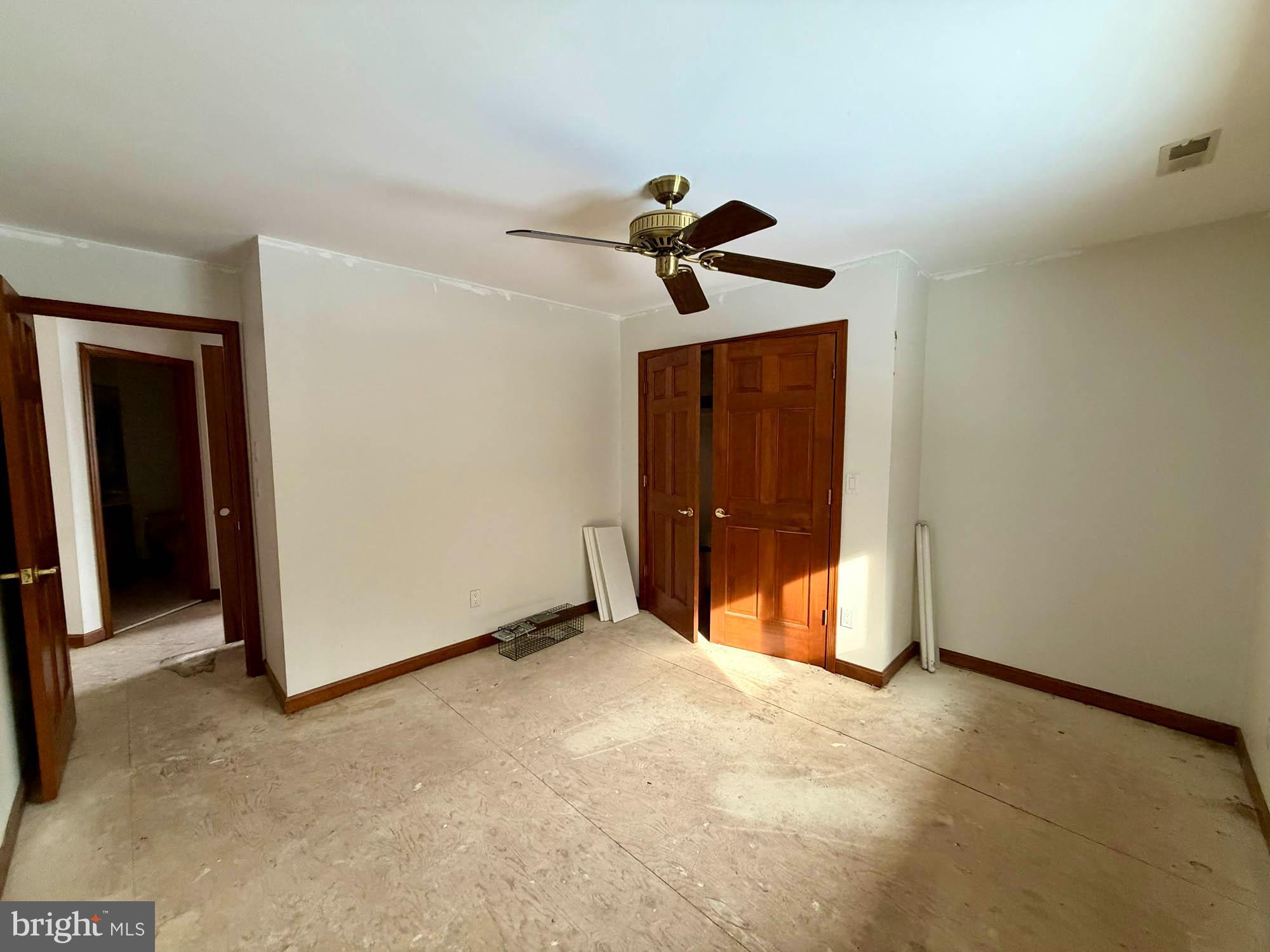 MILLERSVILLE - Residential