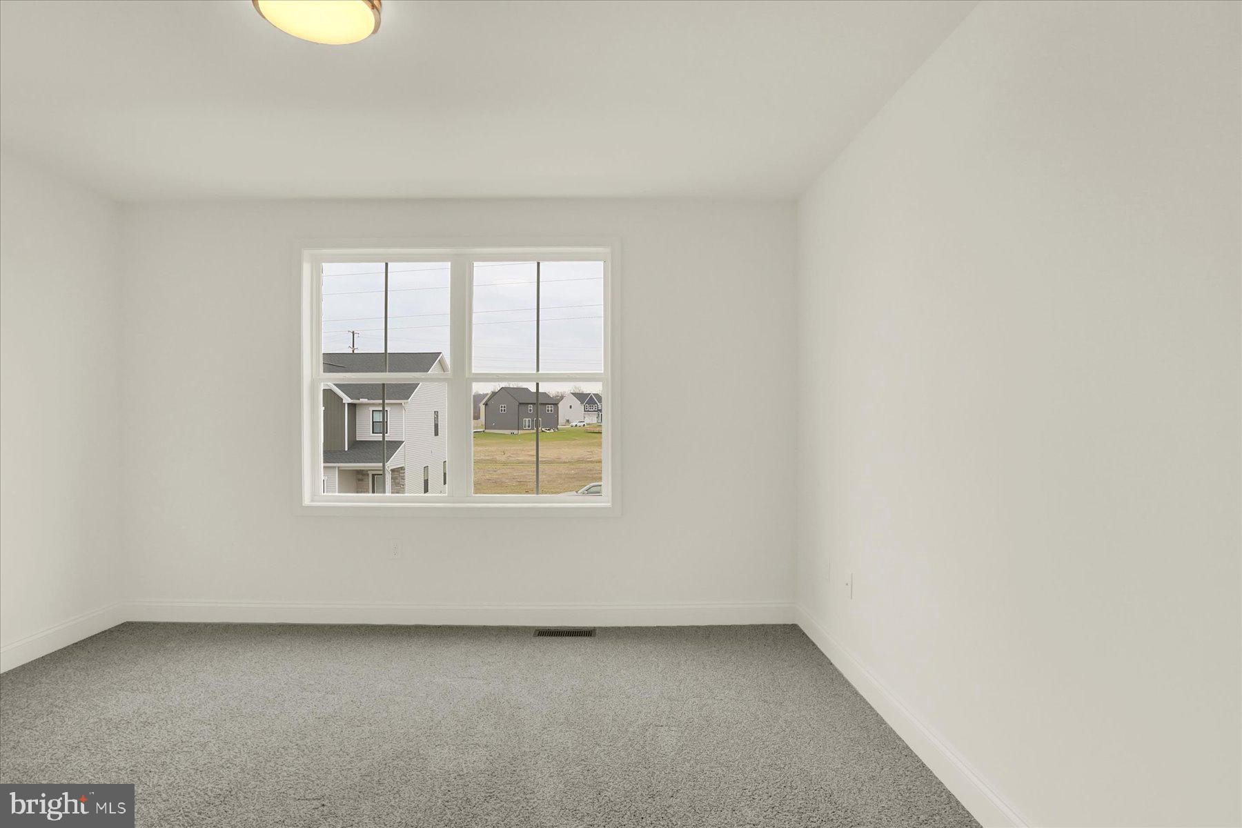 AUTUMN CHASE - Residential