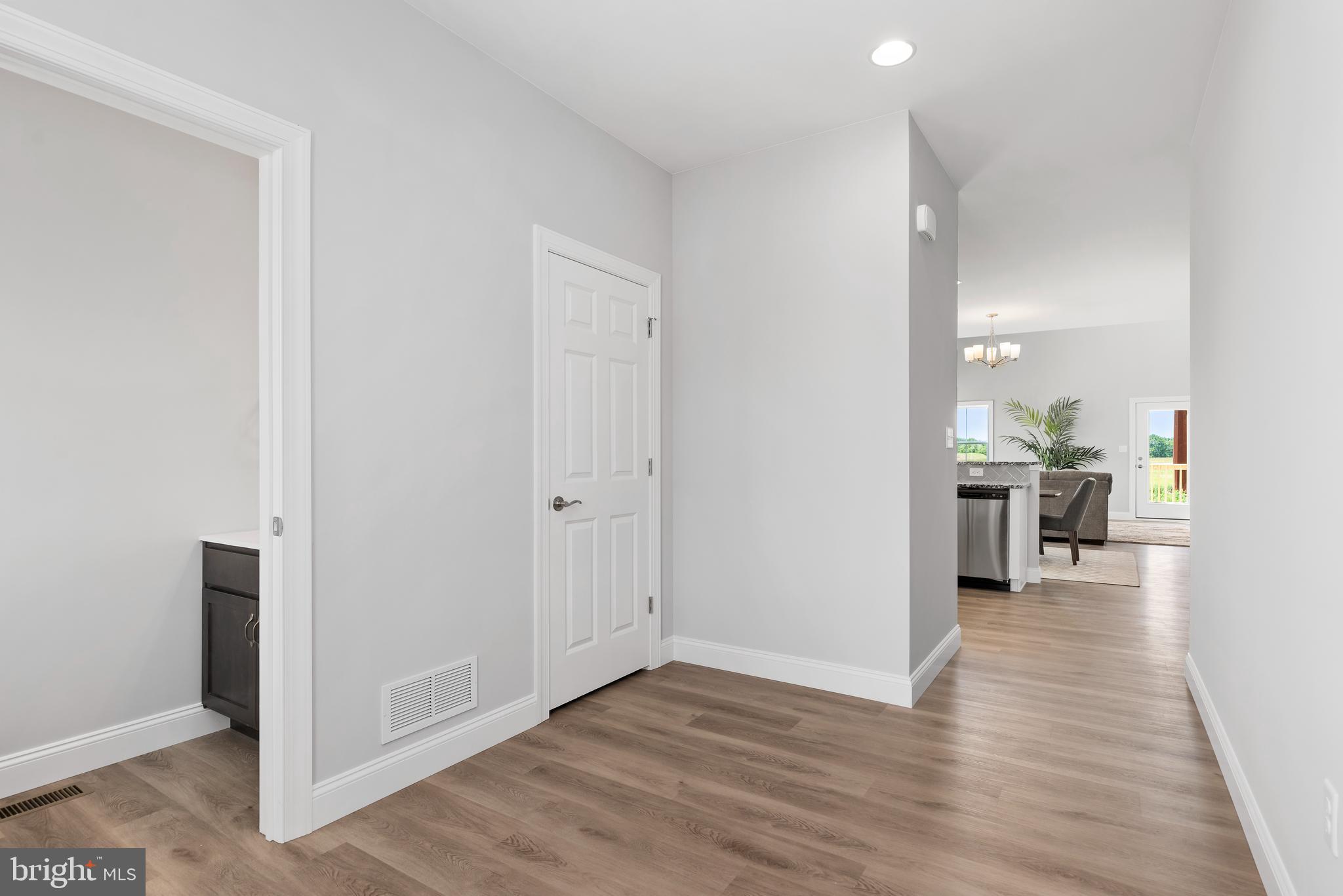 AUTUMN CHASE - Residential