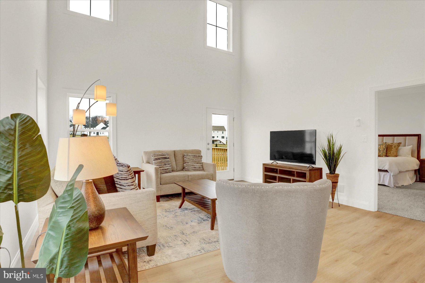 AUTUMN CHASE - Residential