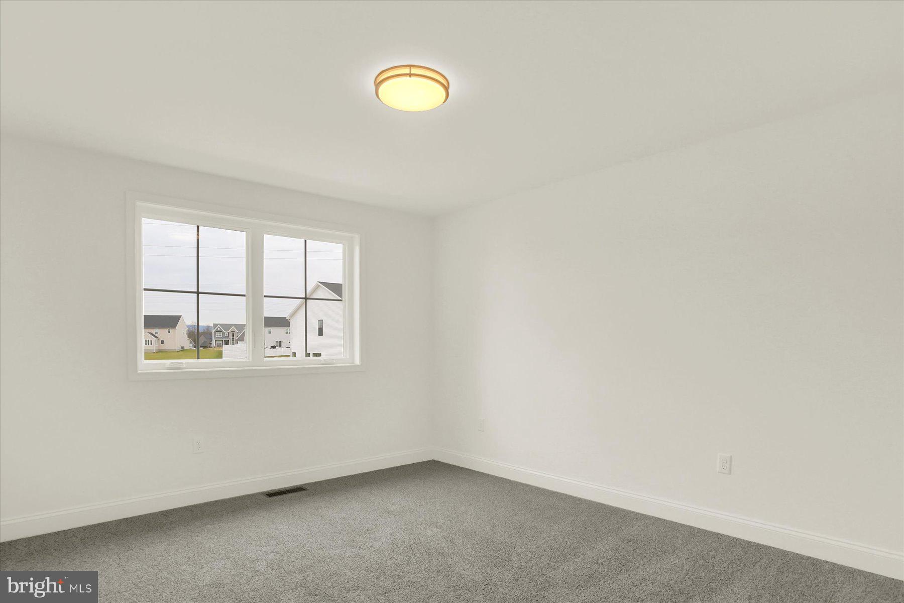 AUTUMN CHASE - Residential