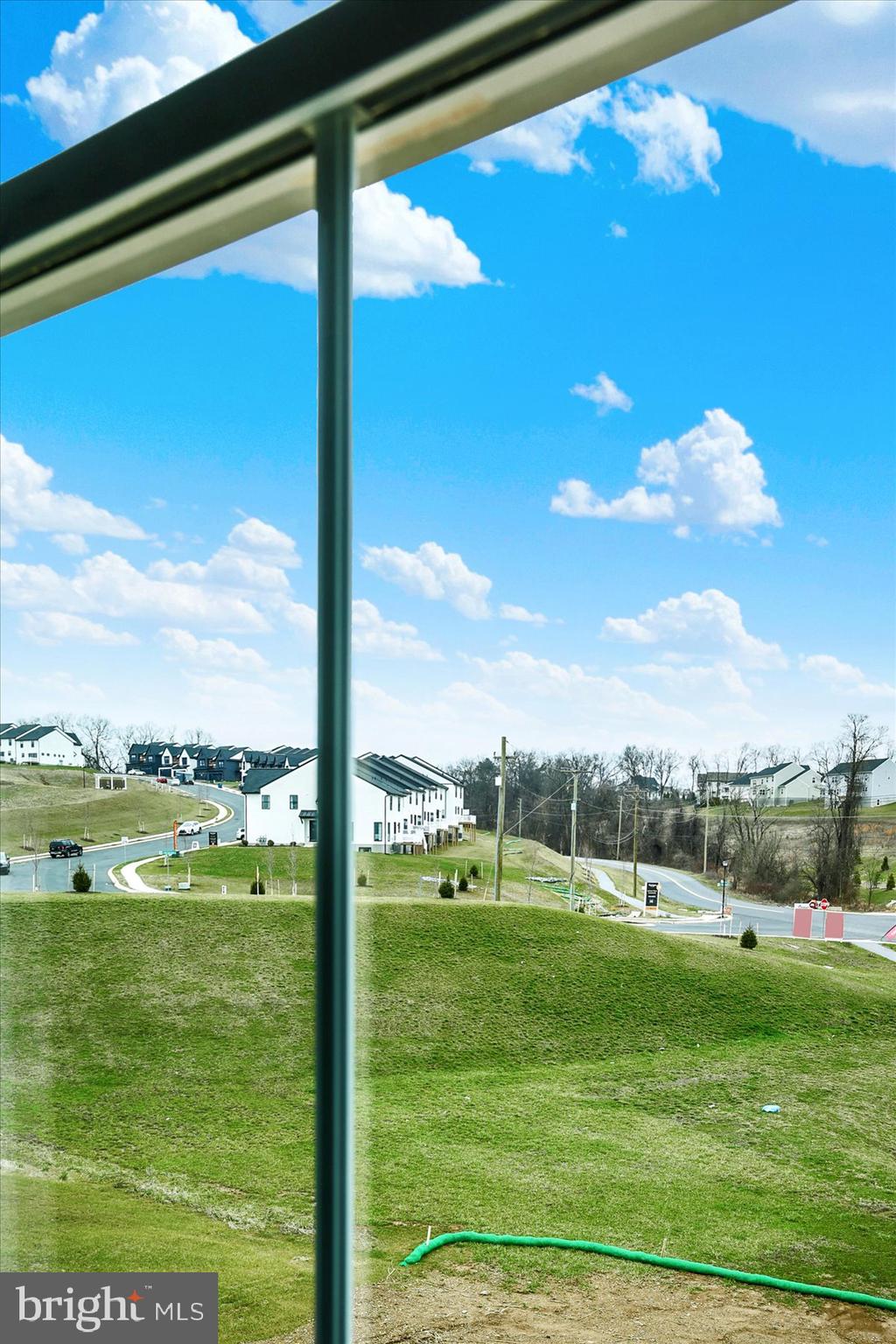 AUTUMN CHASE - Residential