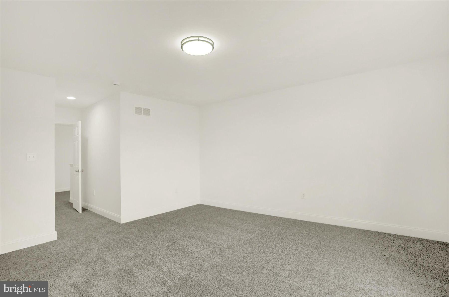 AUTUMN CHASE - Residential