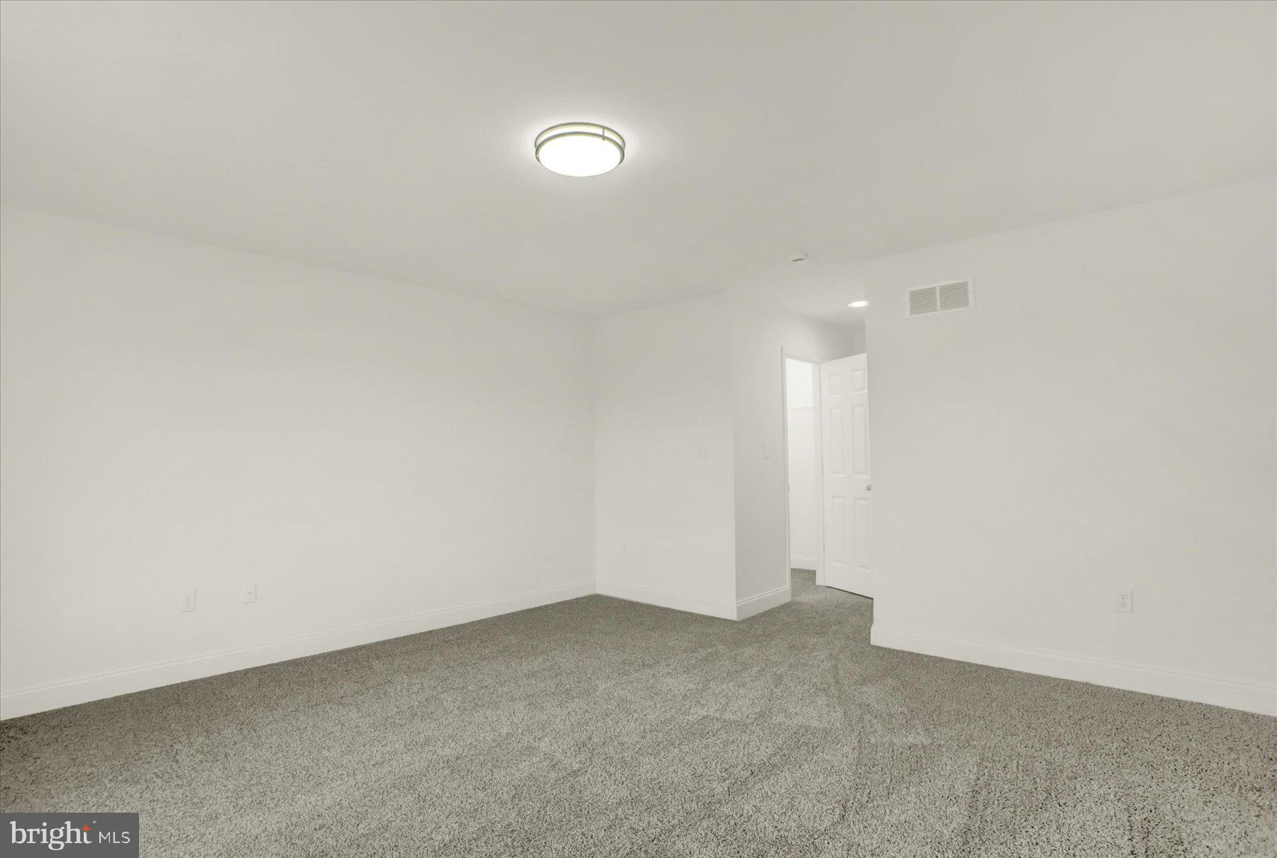 AUTUMN CHASE - Residential