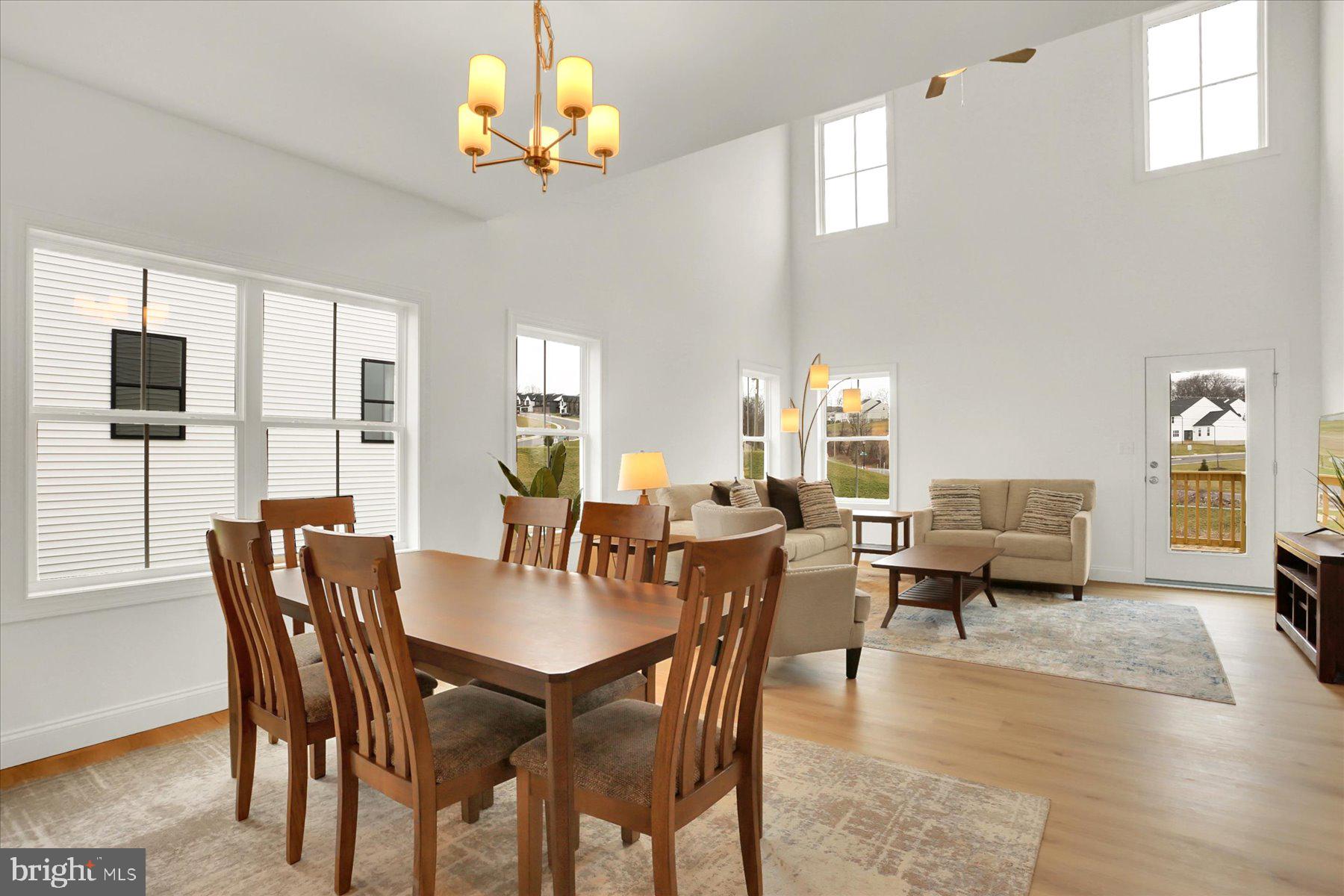 AUTUMN CHASE - Residential