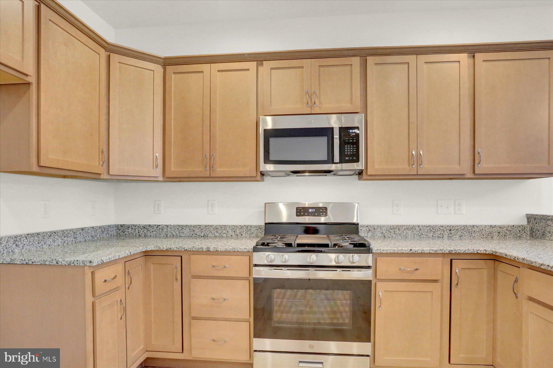 AUTUMN CHASE - Residential