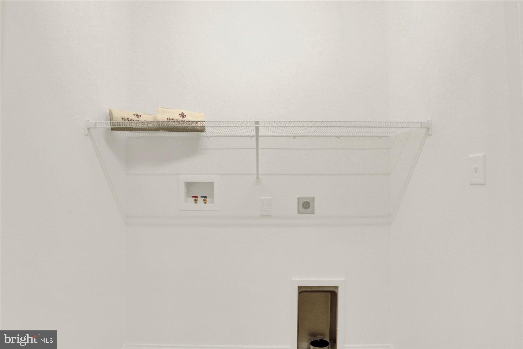 AUTUMN CHASE - Residential