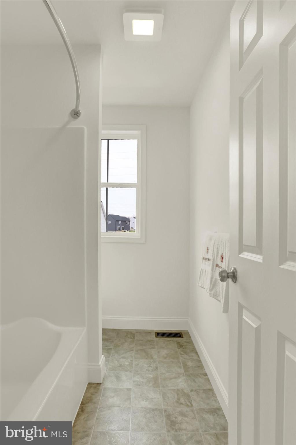 AUTUMN CHASE - Residential