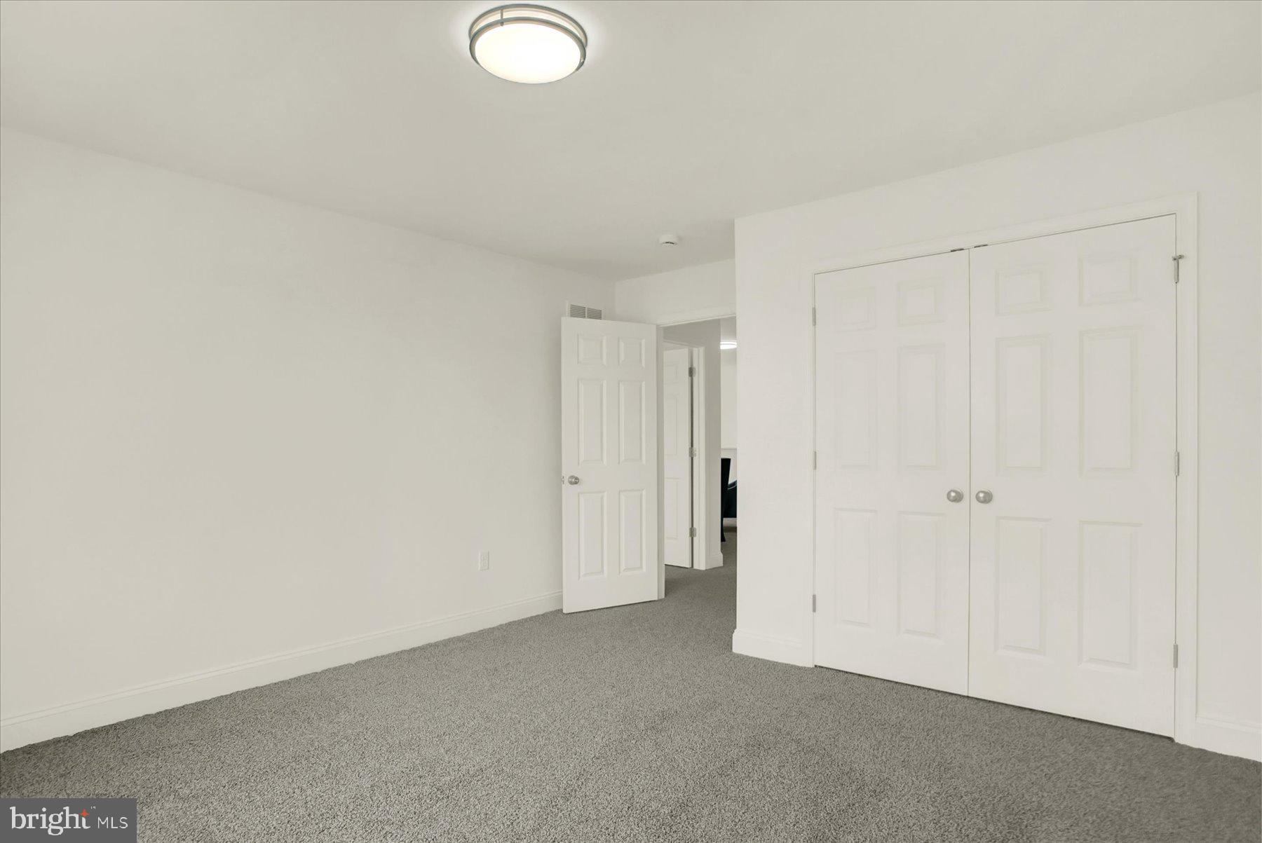 AUTUMN CHASE - Residential