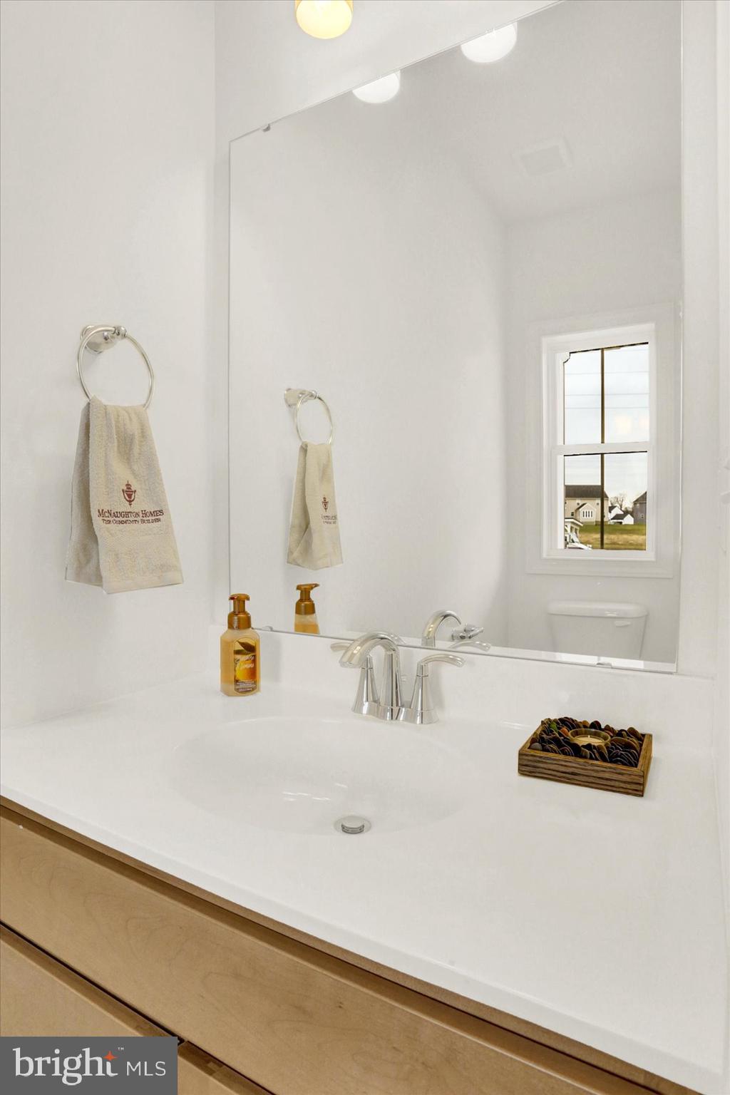 AUTUMN CHASE - Residential