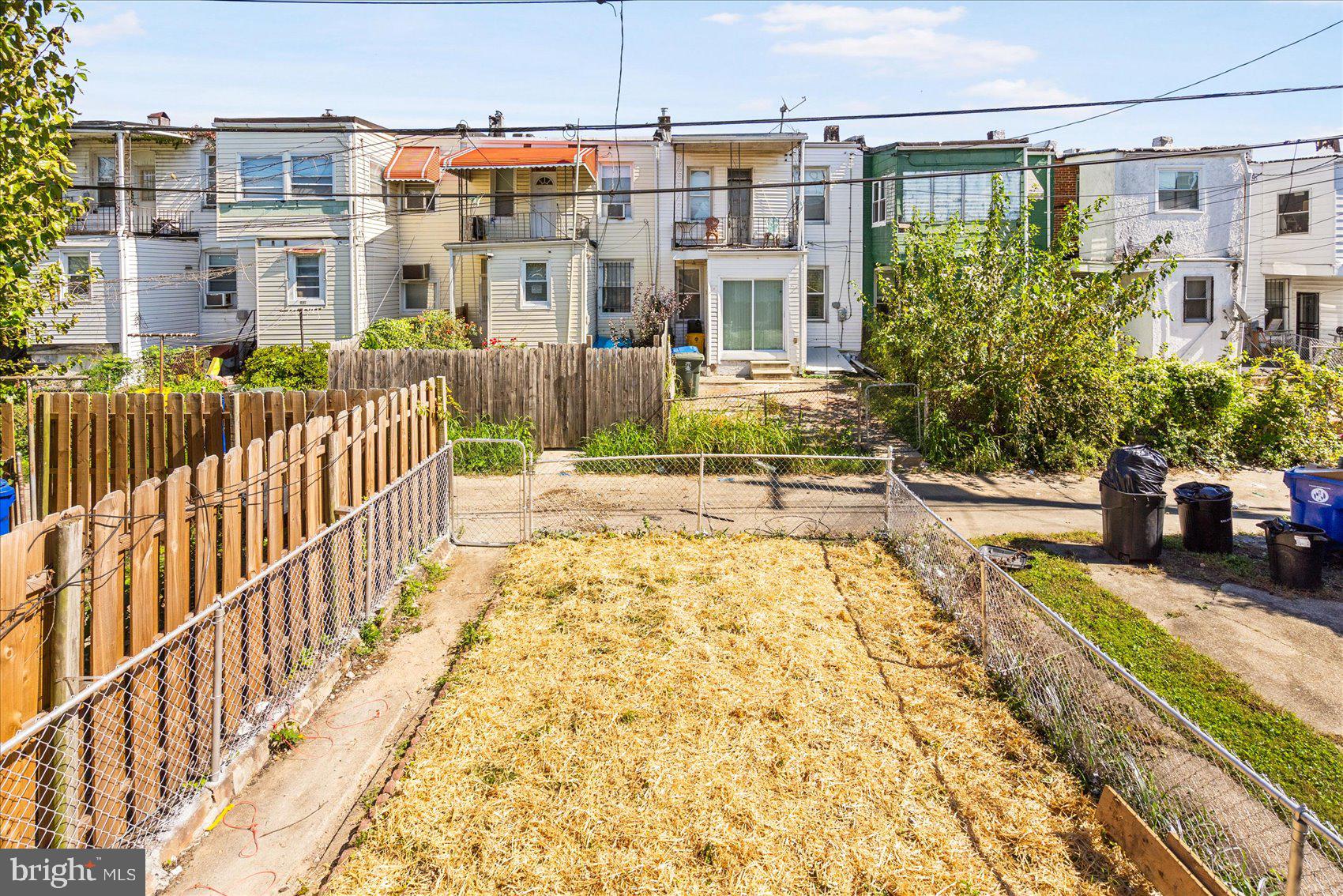 MONDAWMIN - Residential