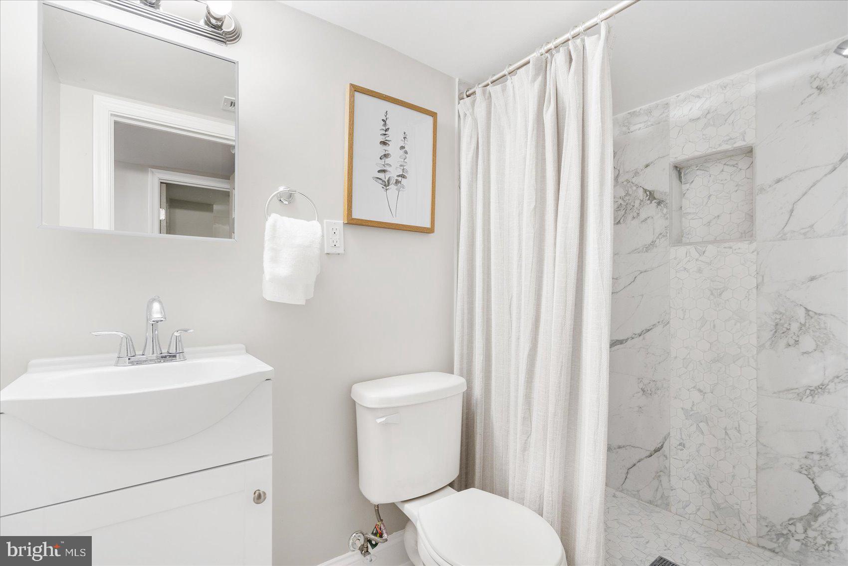 MONDAWMIN - Residential