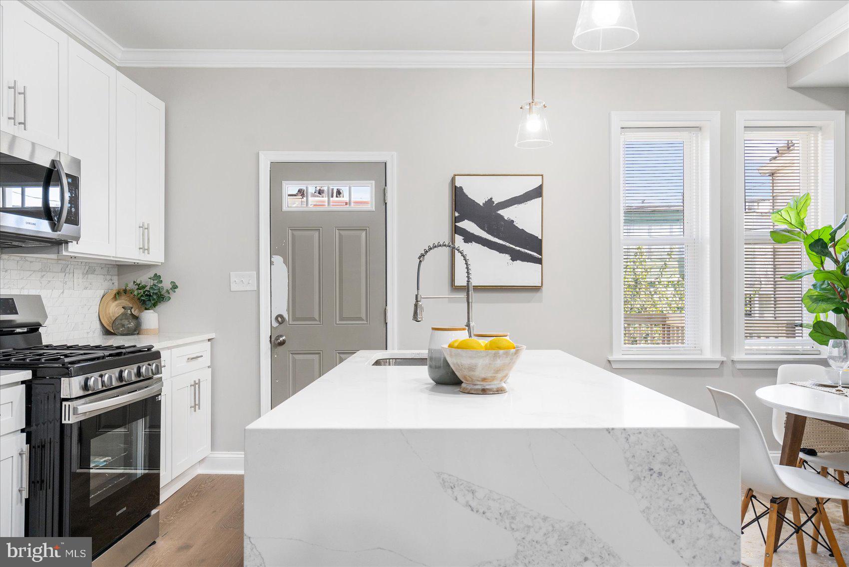 MONDAWMIN - Residential