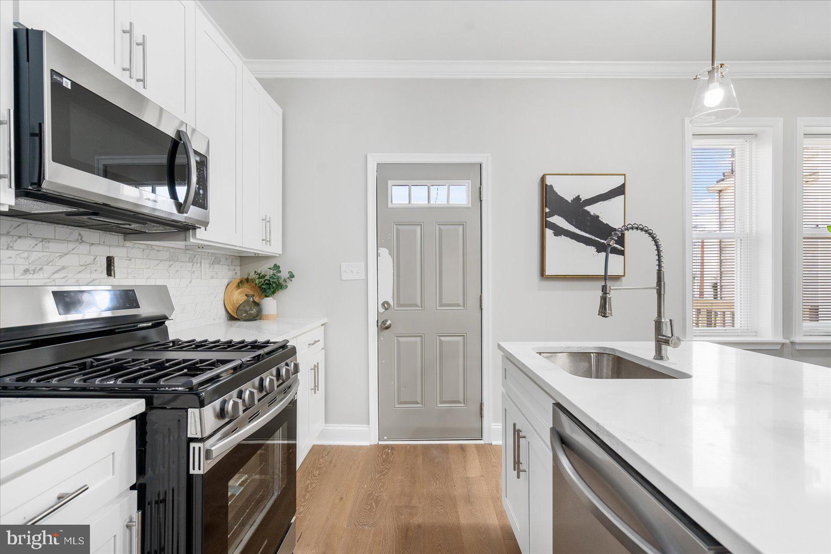 MONDAWMIN - Residential