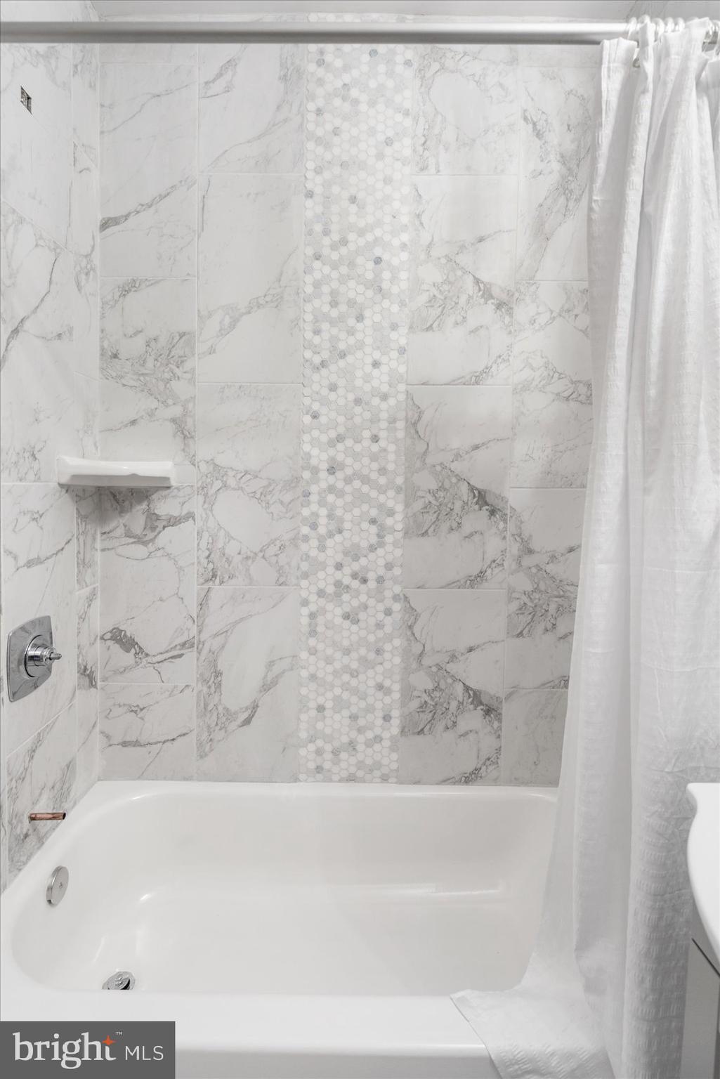 MONDAWMIN - Residential