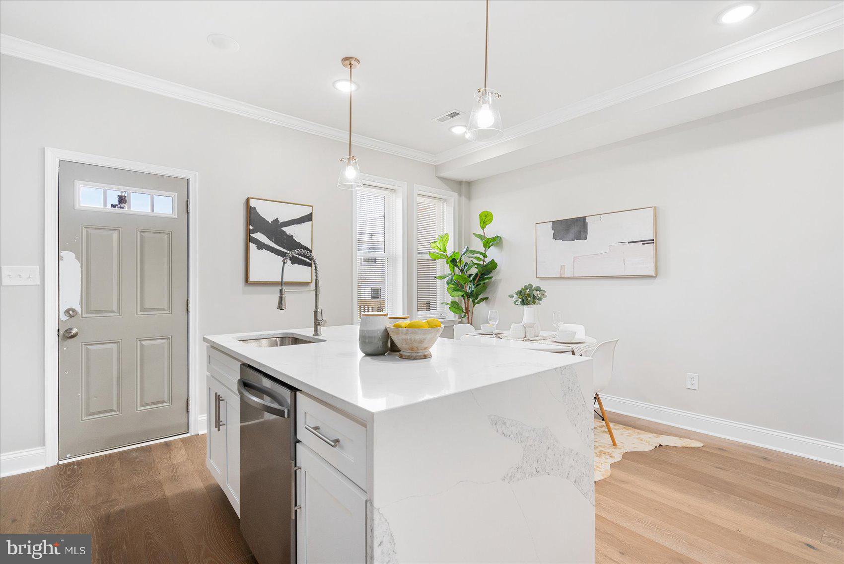 MONDAWMIN - Residential