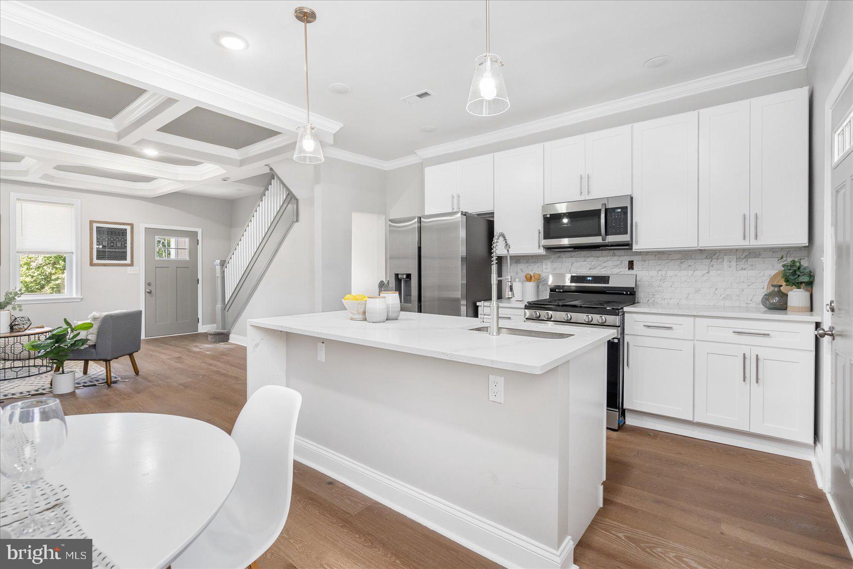 MONDAWMIN - Residential