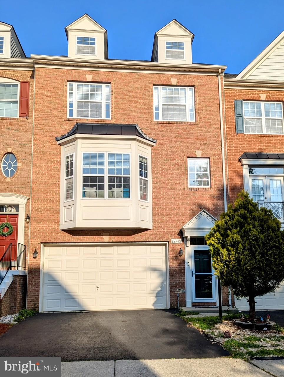 Spacious 3-Level Brick Townhome with 2-Car Garage in Prime Fairfax Location
Discover this beautifully updated brick-front townhome offering three finished levels, a 2-car garage, and numerous upgrades. Situated in one of Fairfax’s most desirable communities, this home combines generous living space with style and unbeatable convenience.
Main Level
Bright, open layout with hardwood floors throughout
Living/dining room with bay window seating and built-in storage
Gourmet kitchen featuring a center island, tile backsplash, stainless steel appliances (including a brand-new double wall oven), and freshly painted cabinetry
Kitchen opens to a cozy family room, ideal for relaxing or entertaining
Freshly painted deck perfect for morning coffee or evening gatherings
Upper Level
Primary suite with walk-in closet
Luxury en suite bath with dual vanities, soaking Jacuzzi tub, and separate shower
Two additional bedrooms (one with walk-in closet) plus a full hall bath
Lower Level
Fully finished walk-out basement with fireplace and office area
Built-in shelving and additional storage
Access to a fenced backyard with patio and retaining wall
Recent Updates & Features
New washer, dryer, double wall oven, and dishwasher
EV charger connection installed
Fresh paint in kitchen, dining, and family rooms
Prime Location
Minutes to Fairfax Corner, Fair Oaks Mall, Wegmans, Fair Lakes, and major commuter routes (I-66, Route 29, Fairfax County Parkway). Zoned for Eagle View Elementary, Katherine Johnson Middle, and Fairfax High.
Rental Terms
Tenant responsible for utilities
Landlord covers HOA dues (including trash)
$100 repair deductible per incident
Pets considered case-by-case
This move-in ready home offers the perfect balance of comfort, convenience, and charm. Schedule your private showing today!