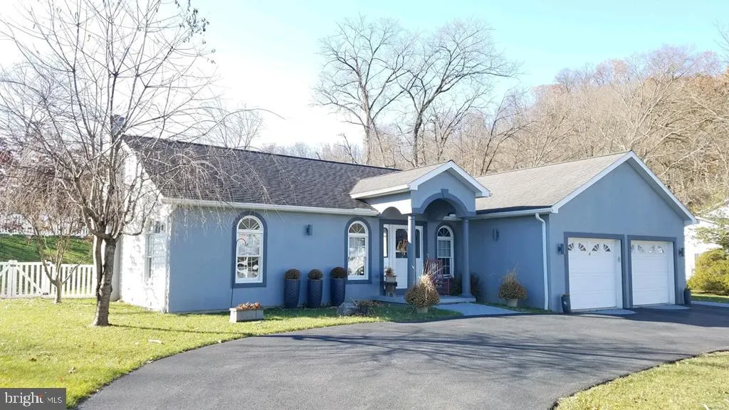 237 Cornfield Circle, Lewistown, PA 17044