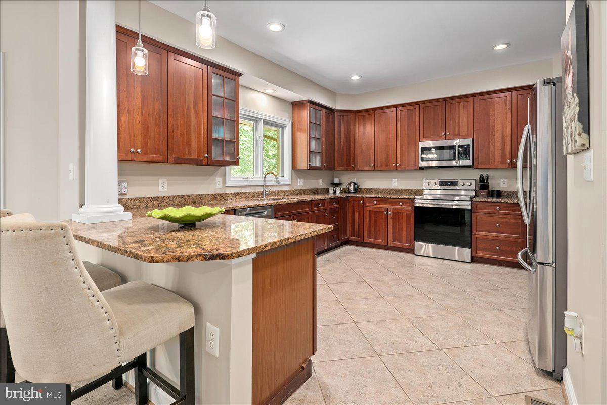 RIVER BEND - Residential