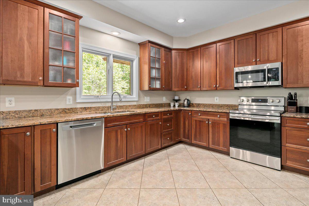 RIVER BEND - Residential